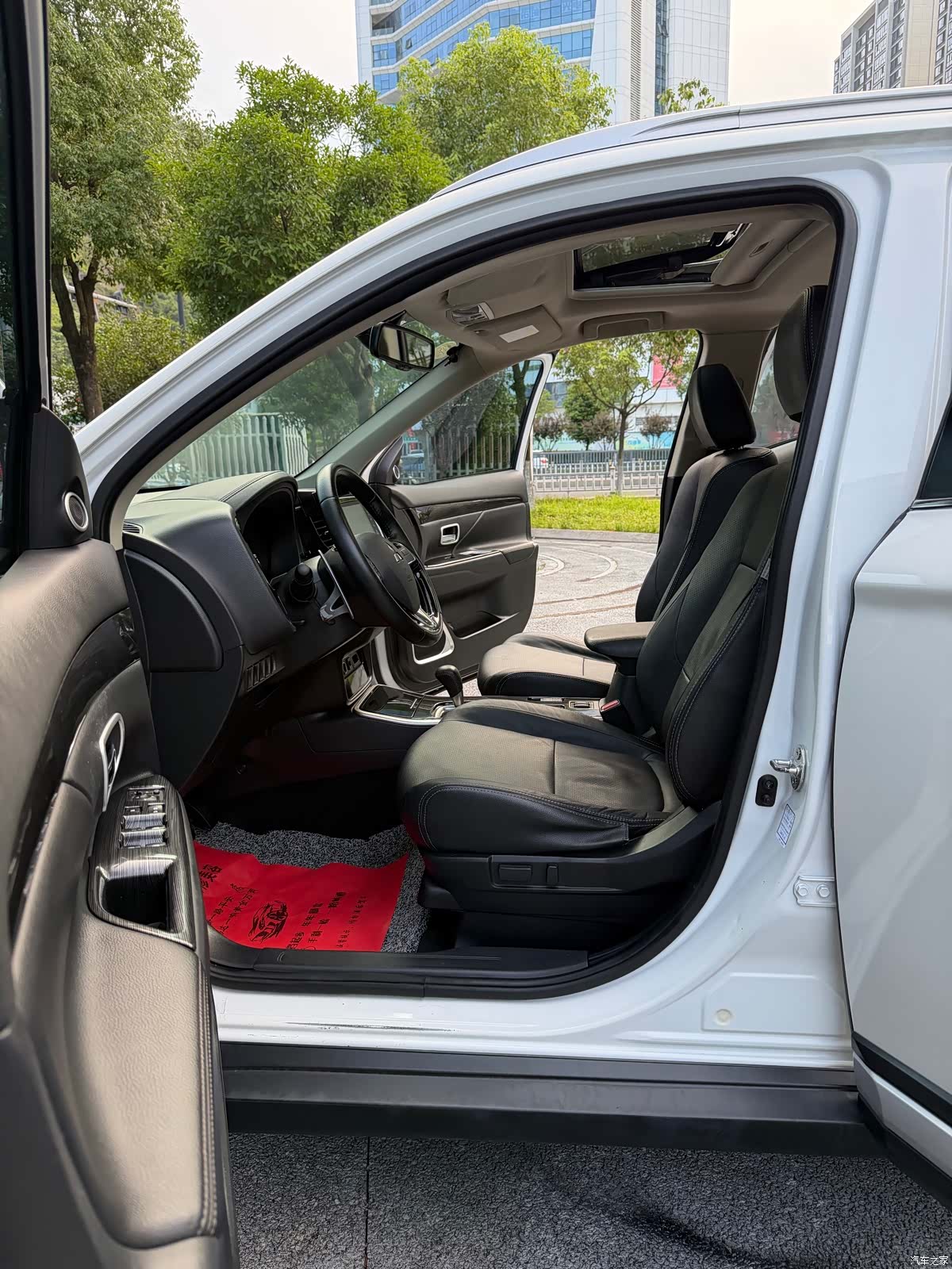 Mitsubishi Outlander, 2018 10