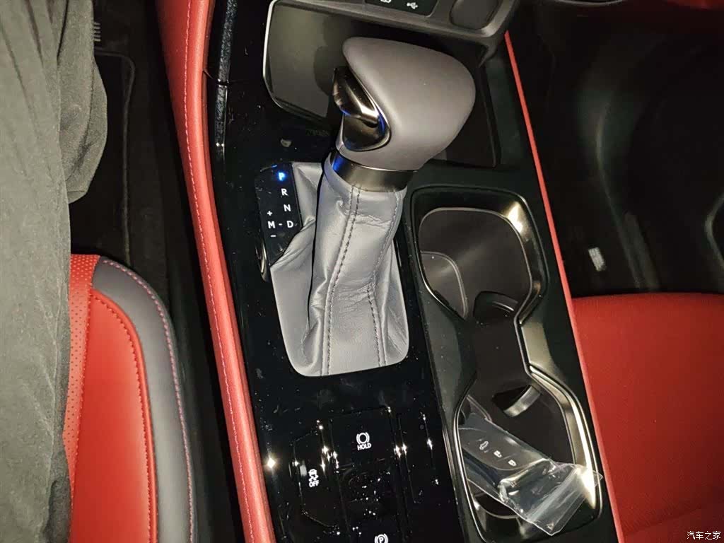 Lexus NX, 2026 15