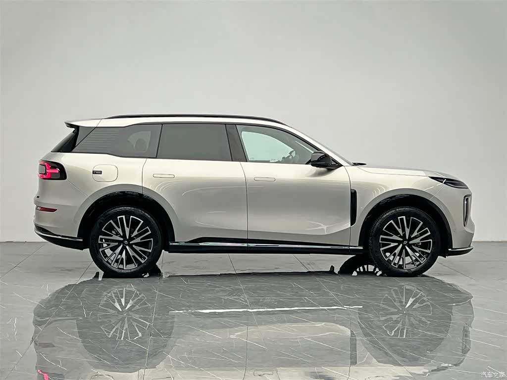 Changan Eado, 2025 7
