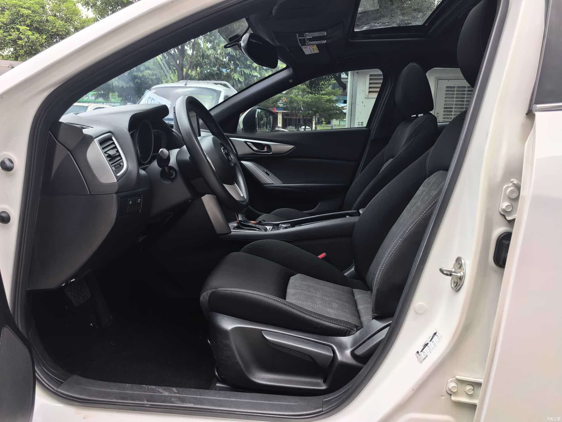 Mazda CX-4, 2016 10