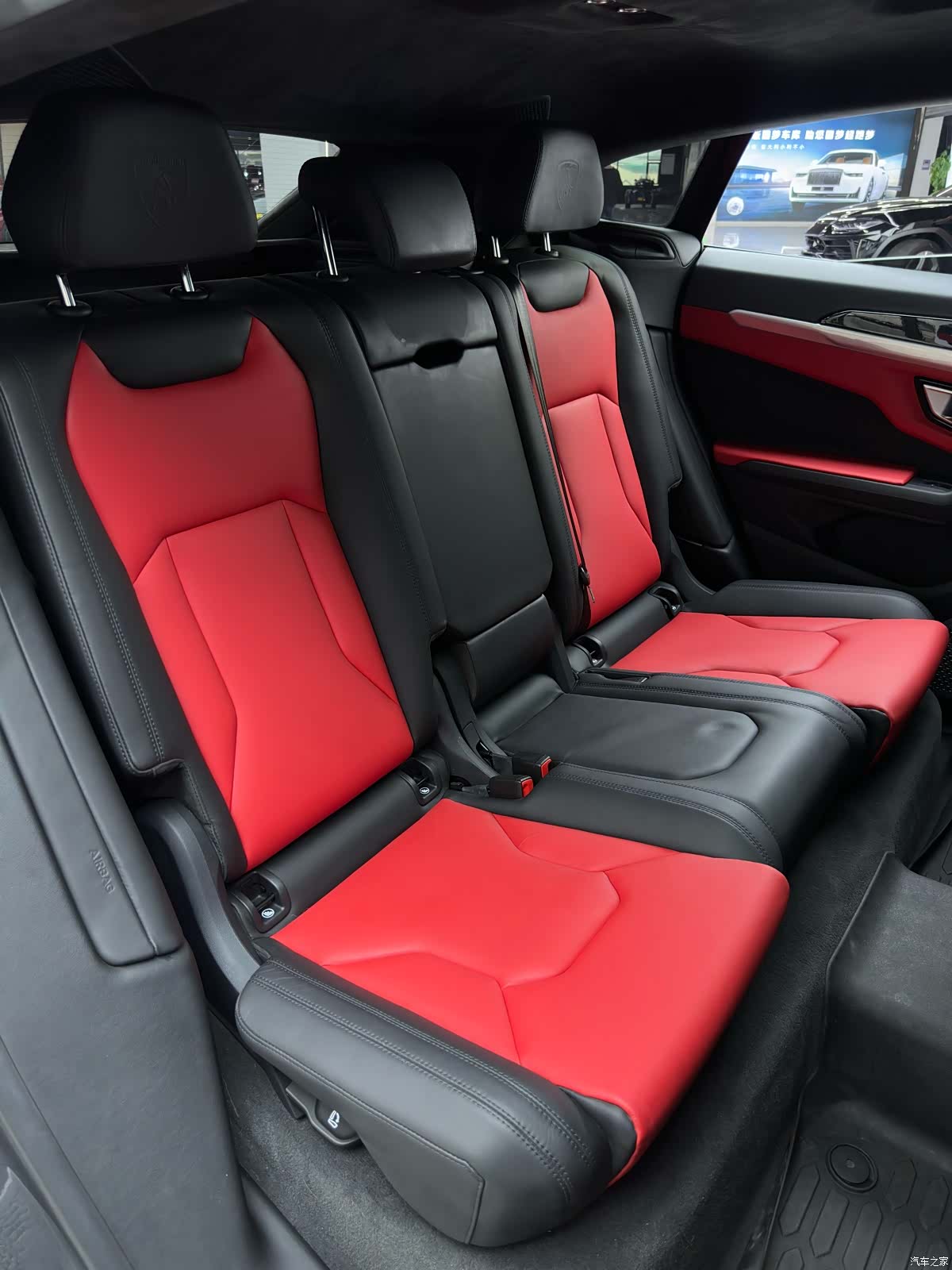 Lamborghini Urus, 2019 29