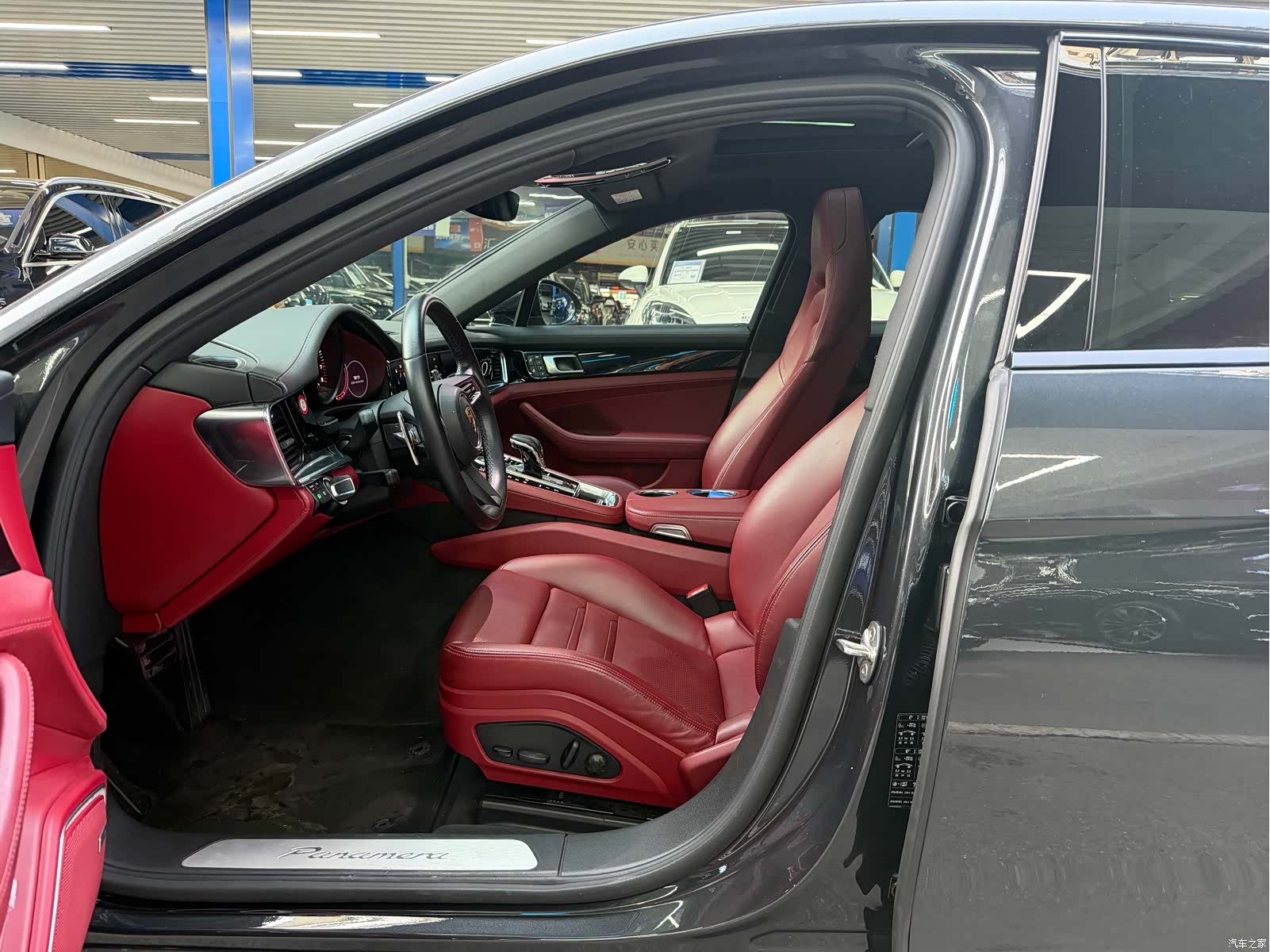 Porsche Panamera, 2022 все фото