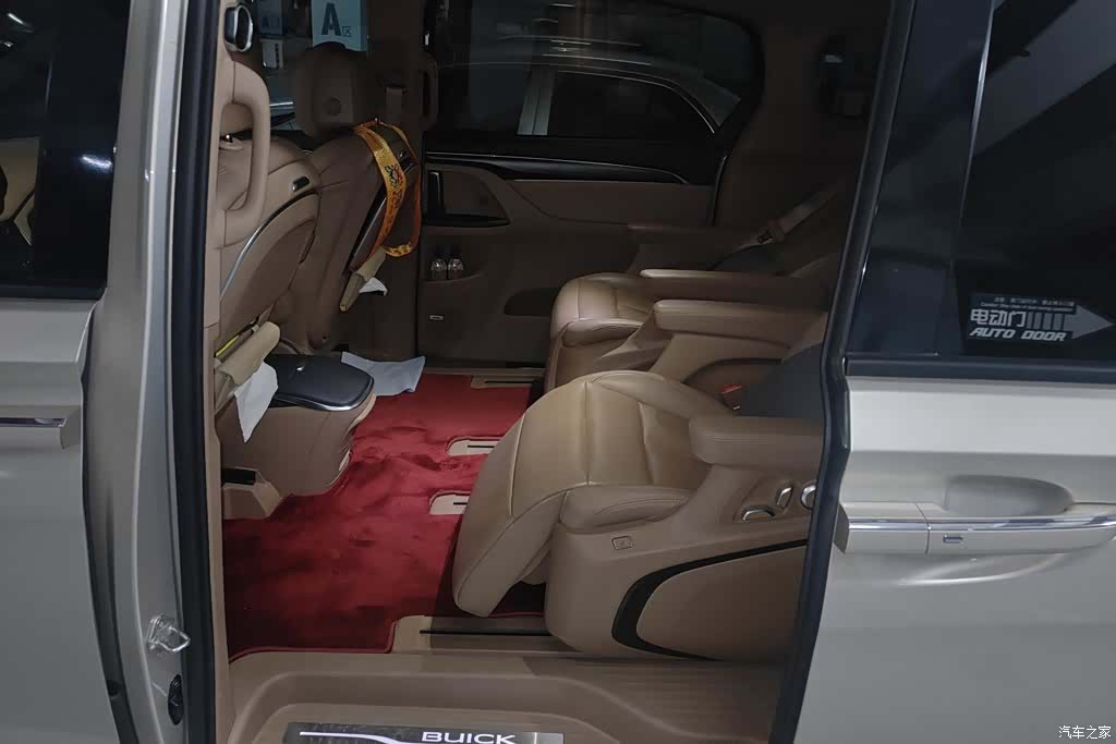 Buick GL8, 2020 11