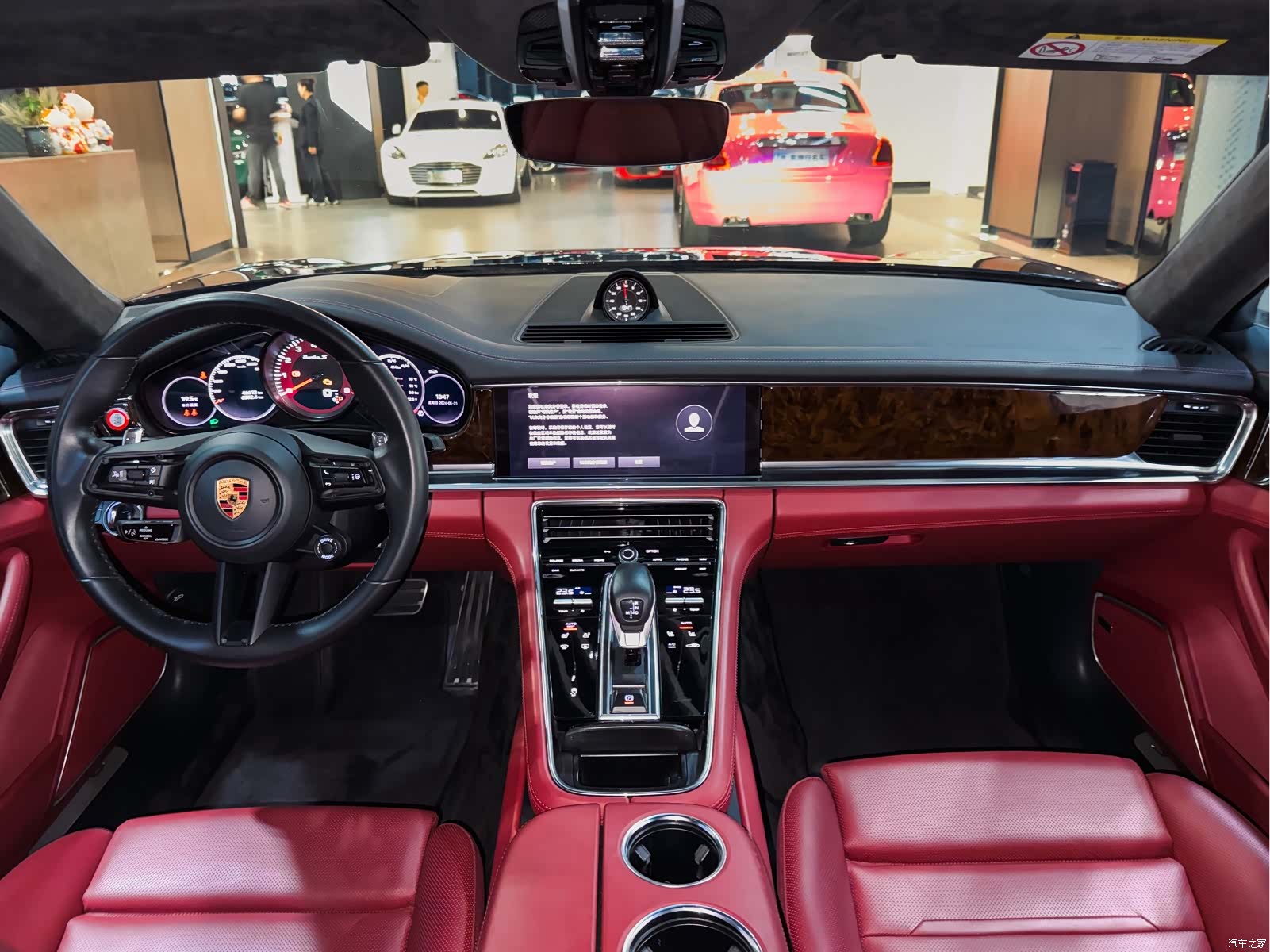 Porsche Panamera, 2022 7