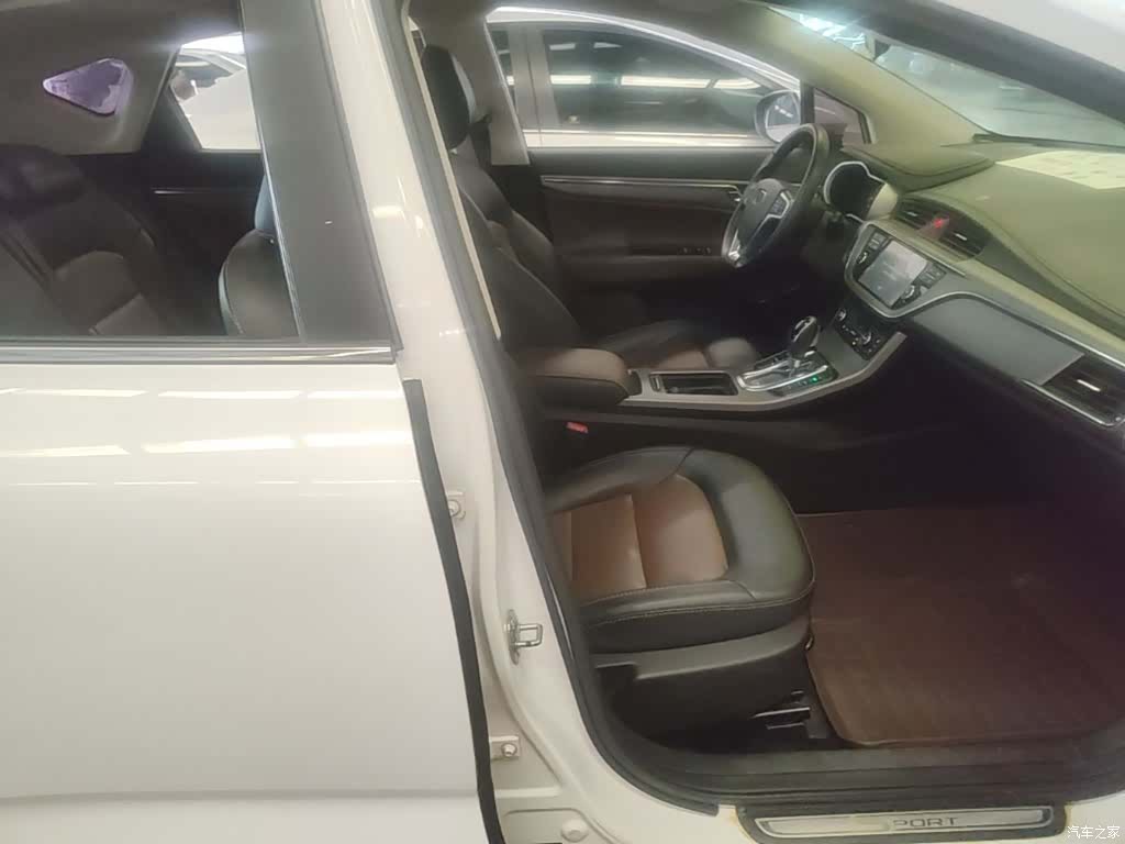 Geely Emgrand, 2016 25