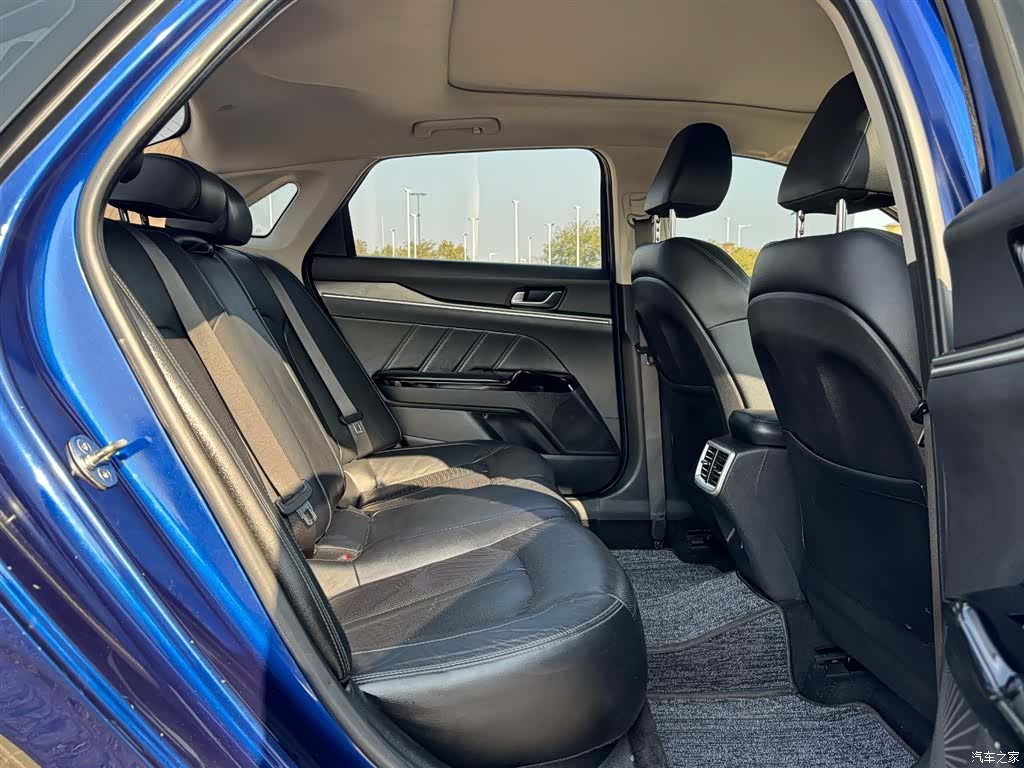 Kia K5, 2020 11