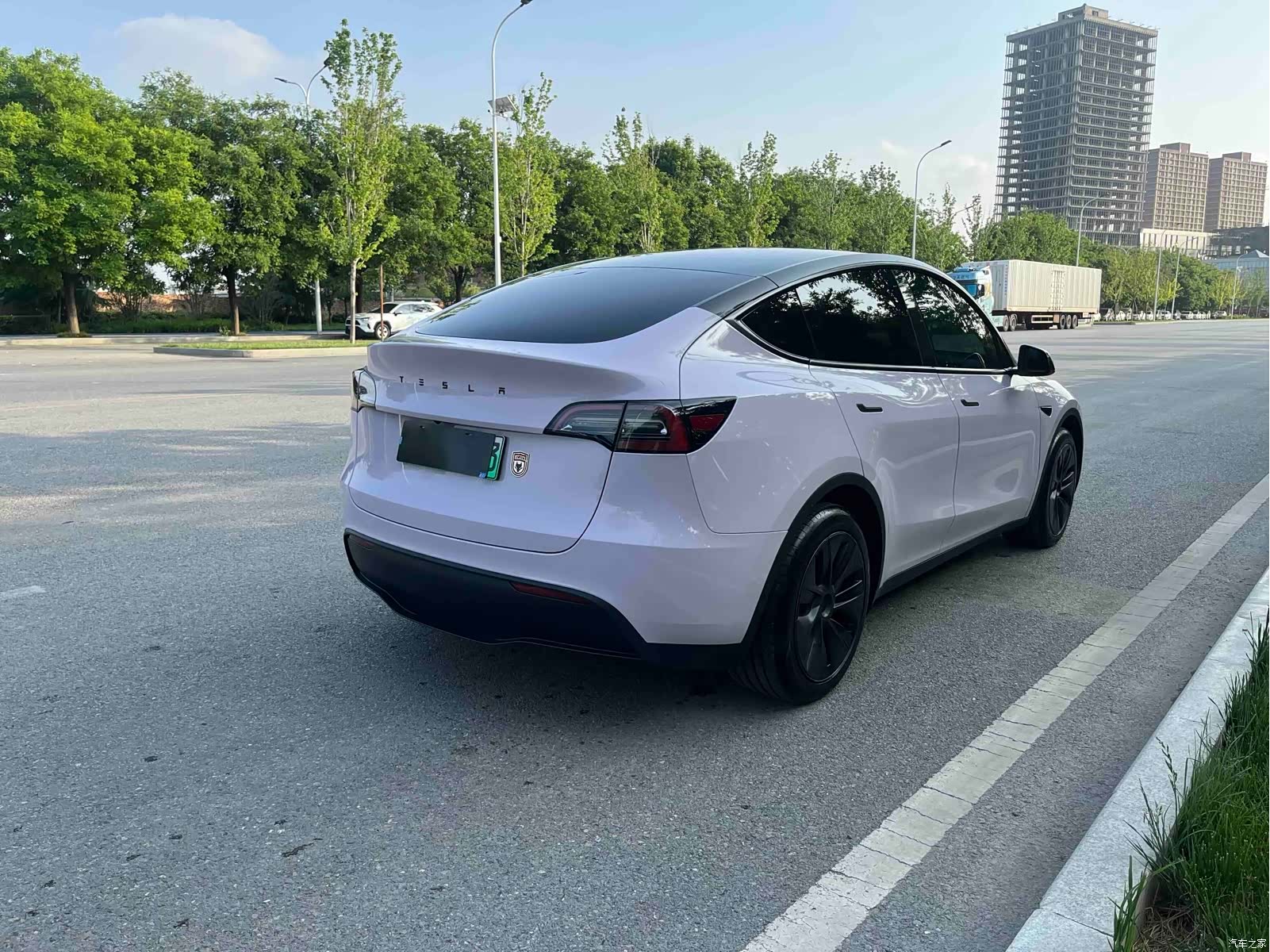 Tesla Model Y, 2024 21