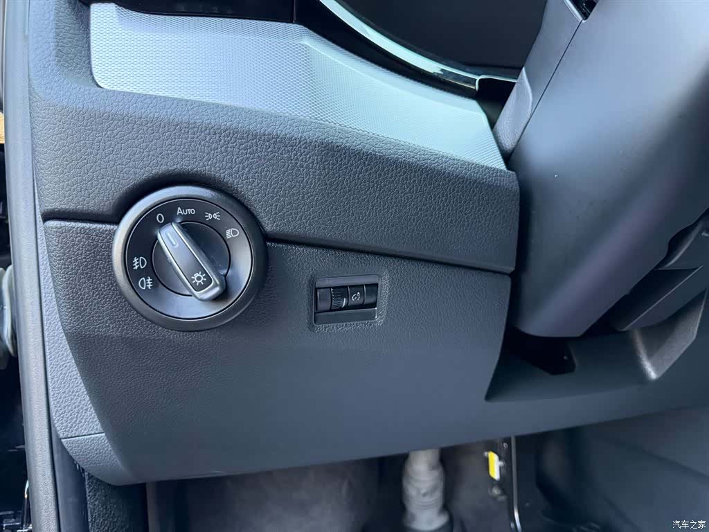 Volkswagen 7, 2016 19