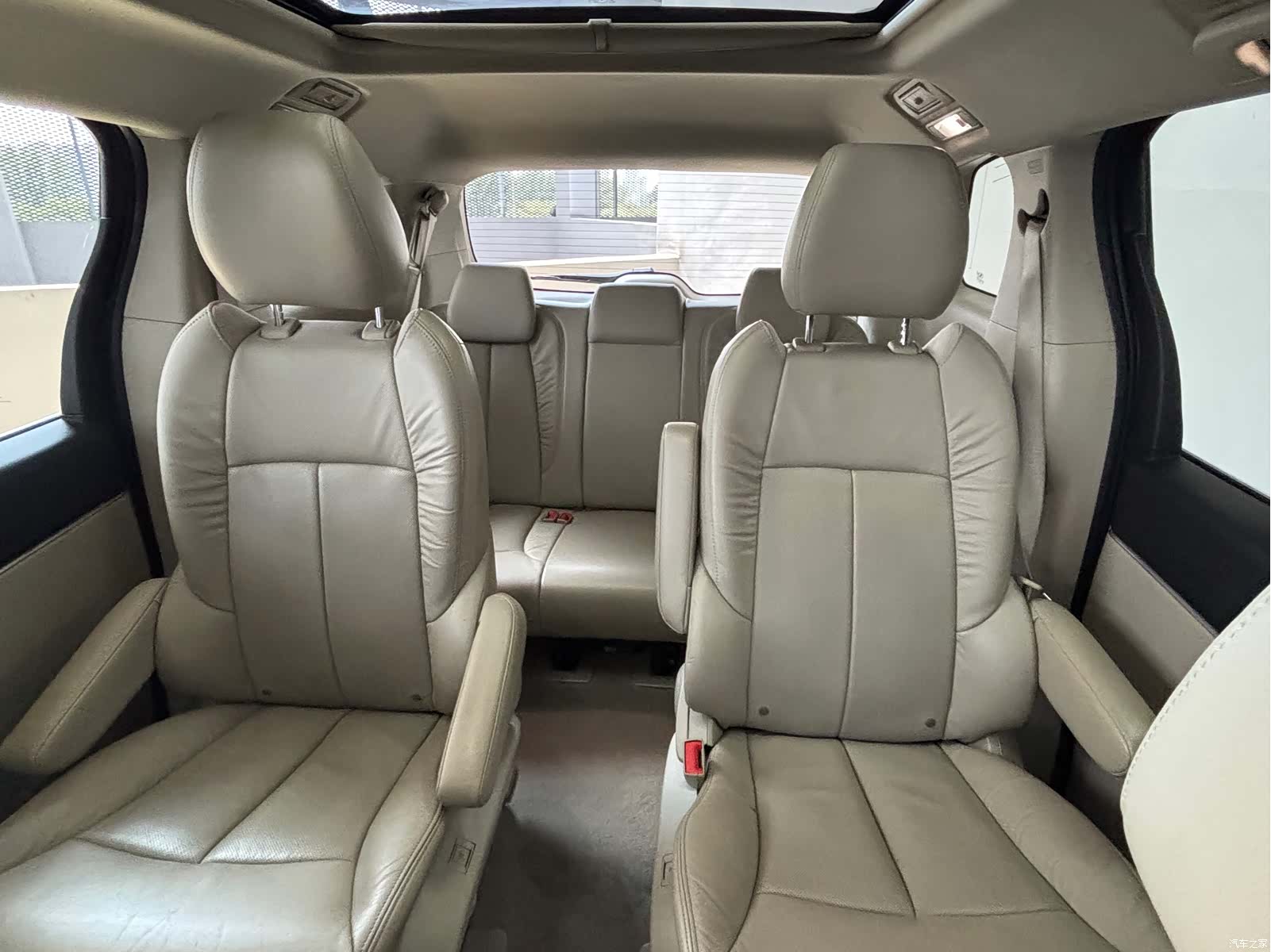 Buick GL8, 2016 11