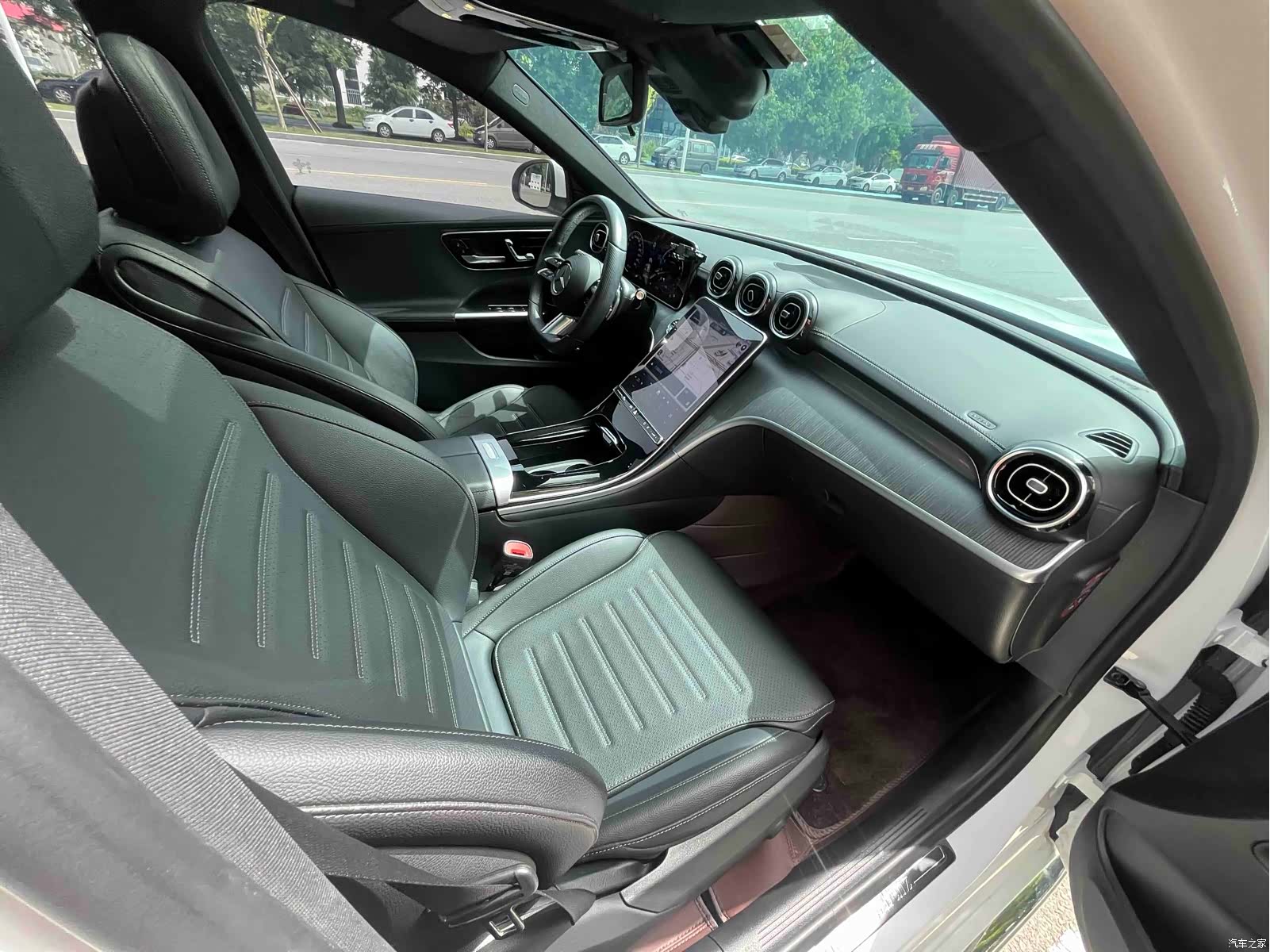 Mercedes-Benz C-Class, 2021 13