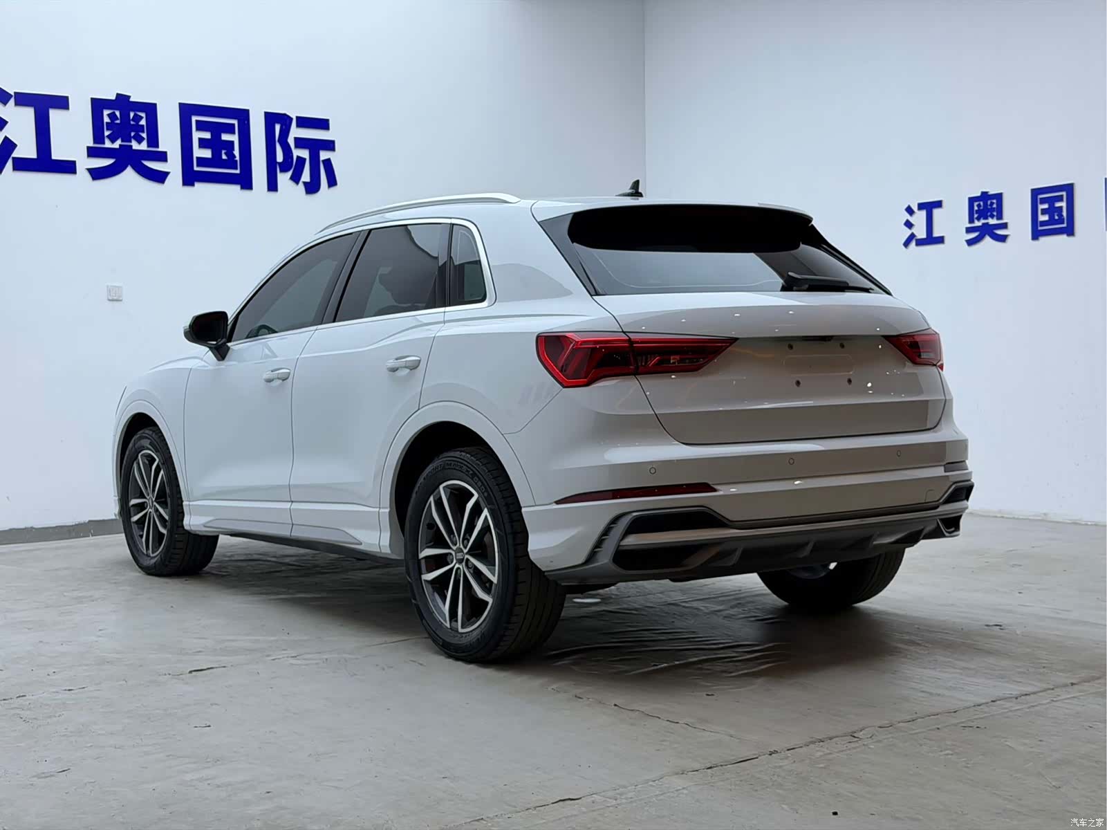 Audi Q3, 2023 21