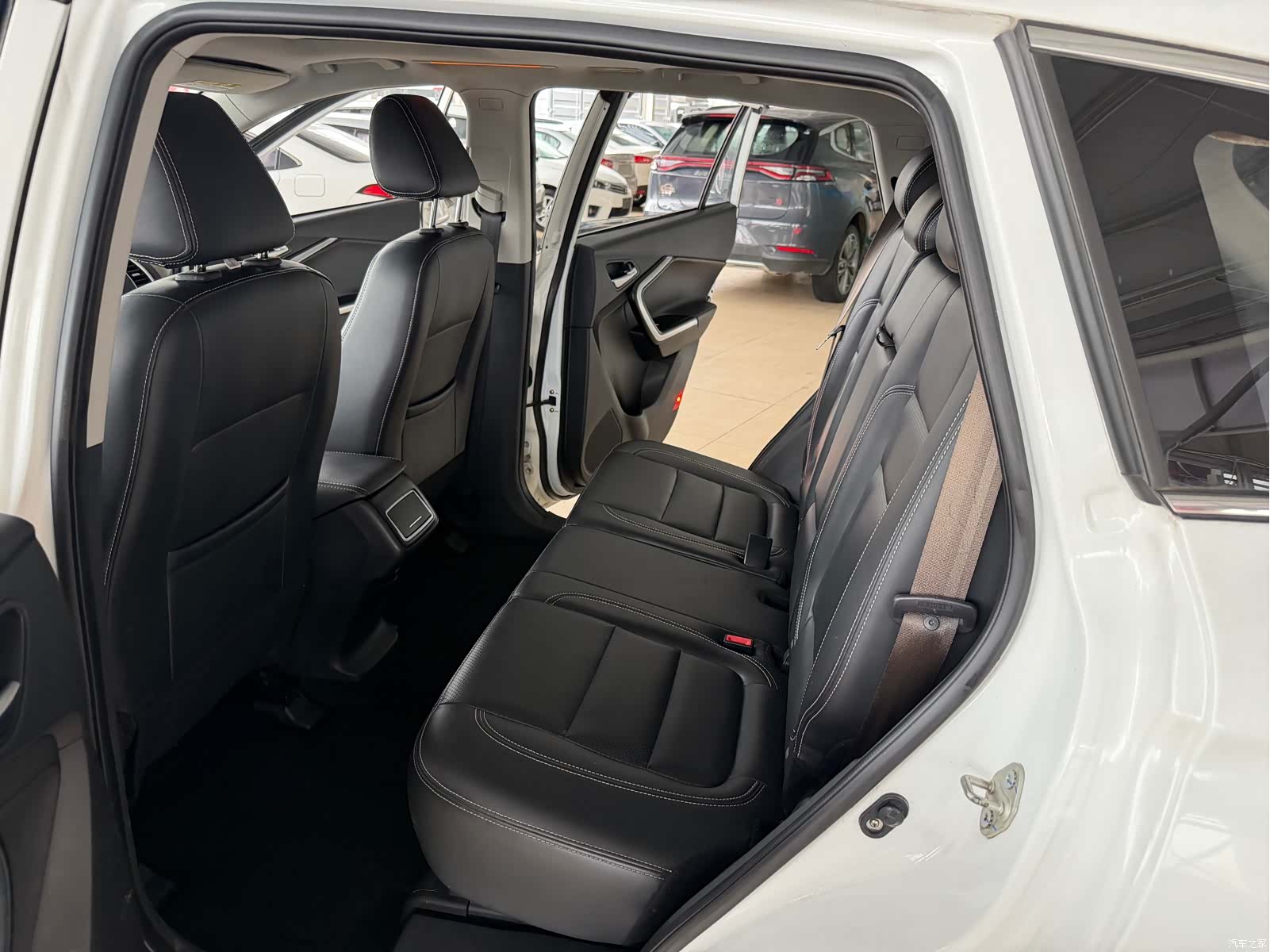 BAIC S6, 2019 13