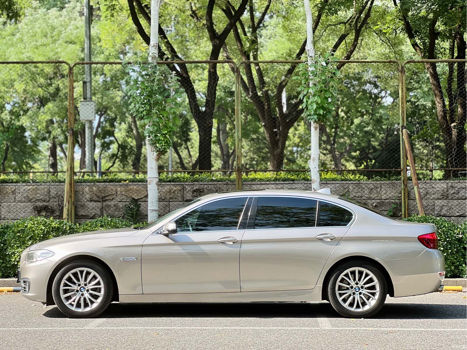 BMW 5 Series, 2016 15