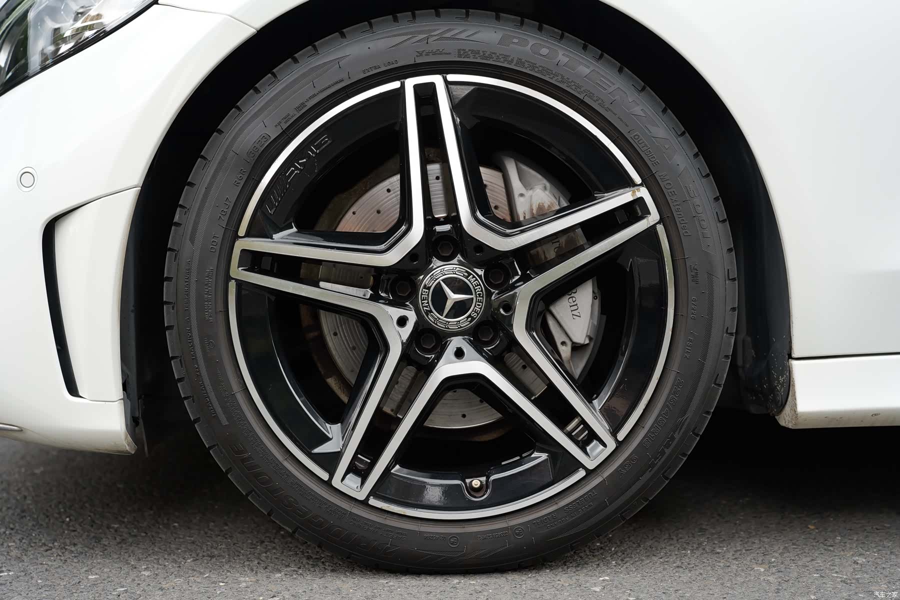 Mercedes-Benz C-Class, 2019 14