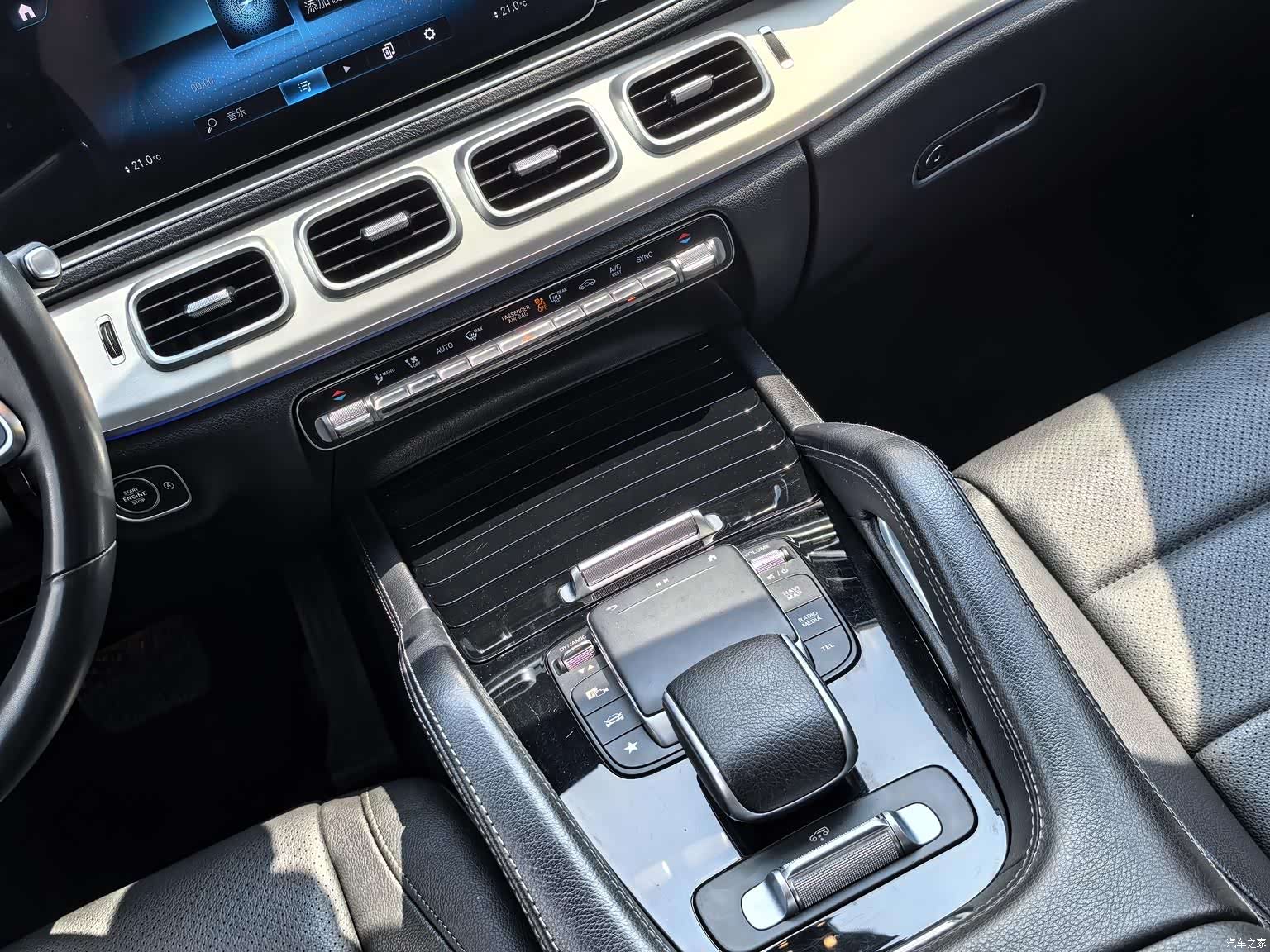 Mercedes-Benz GLE, 2022 15