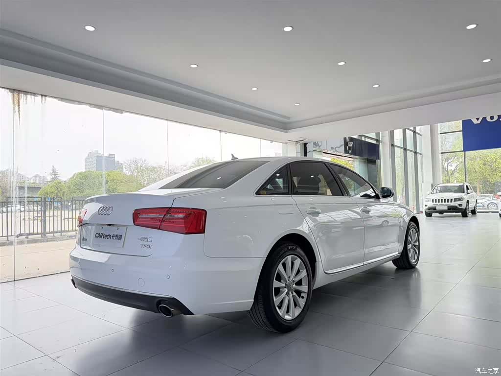 Audi A6L, 2015 4