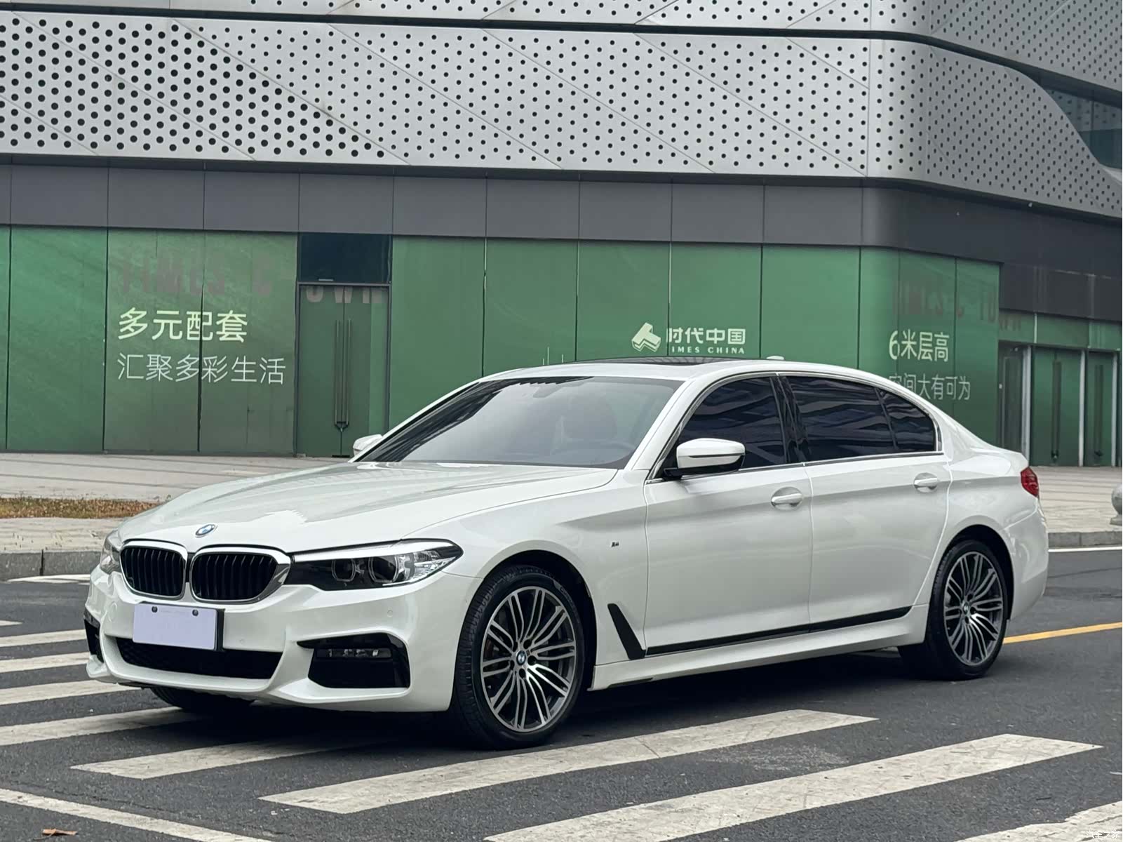 BMW 5 Series, 2019 1