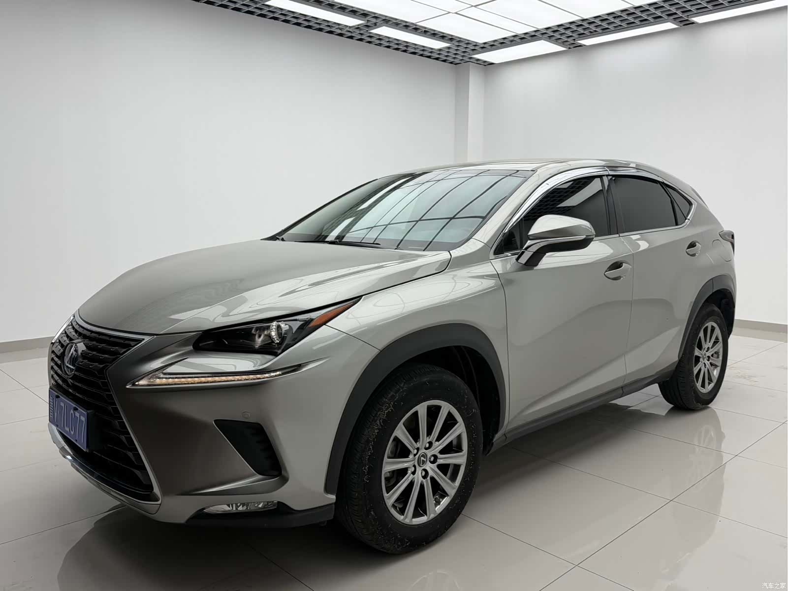 Lexus NX, 2020 1