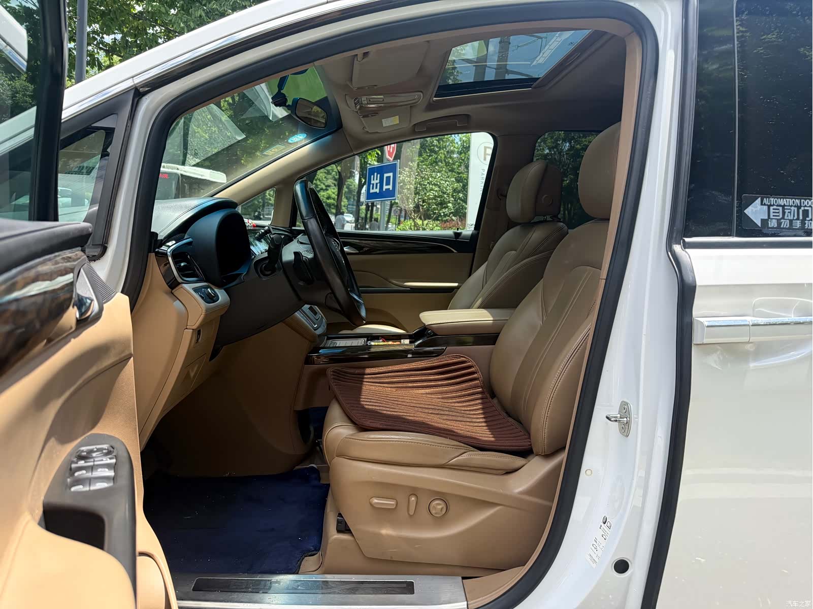 Buick GL8, 2018 все фото