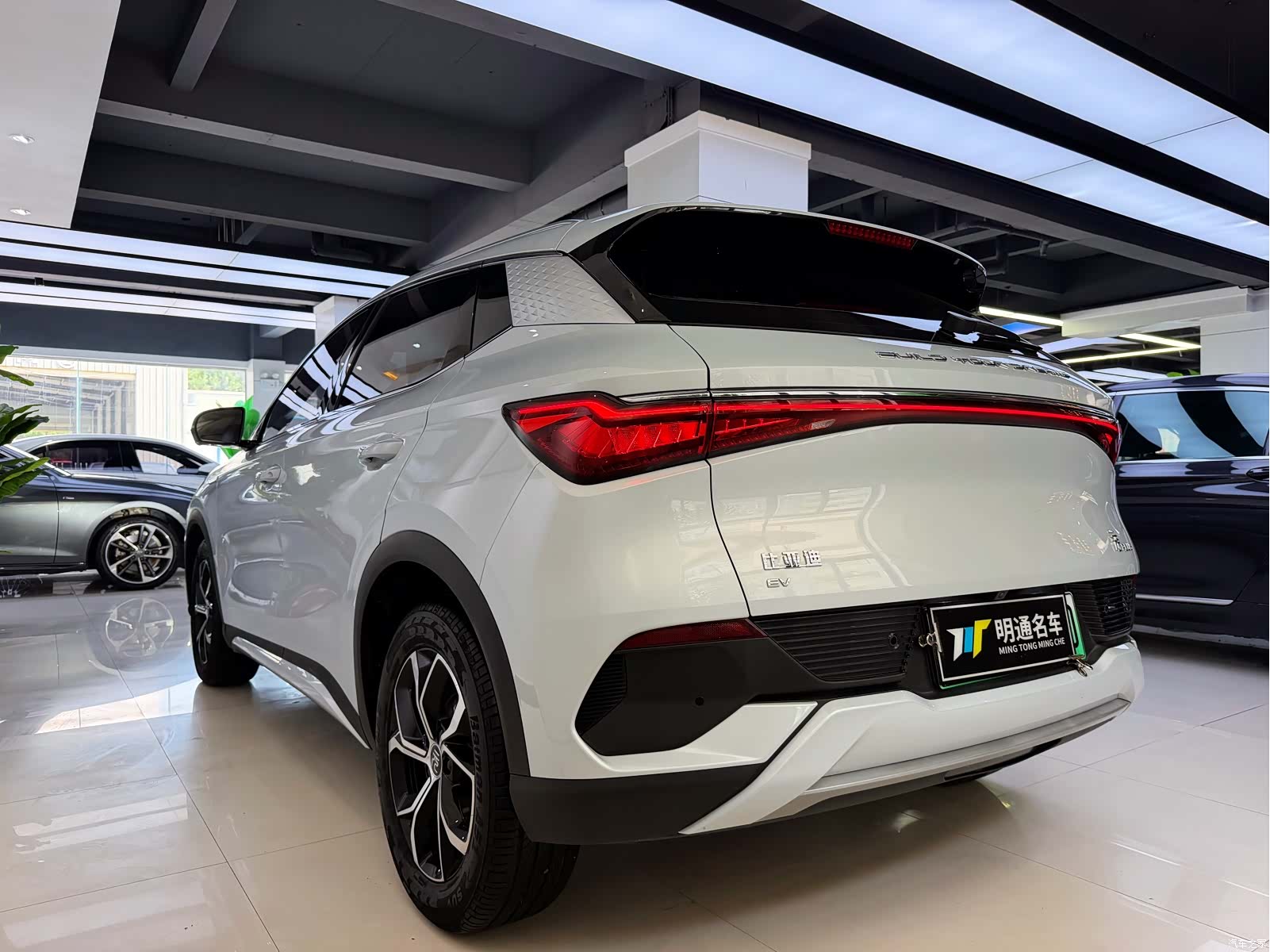 BYD Yuan, 2022 все фото