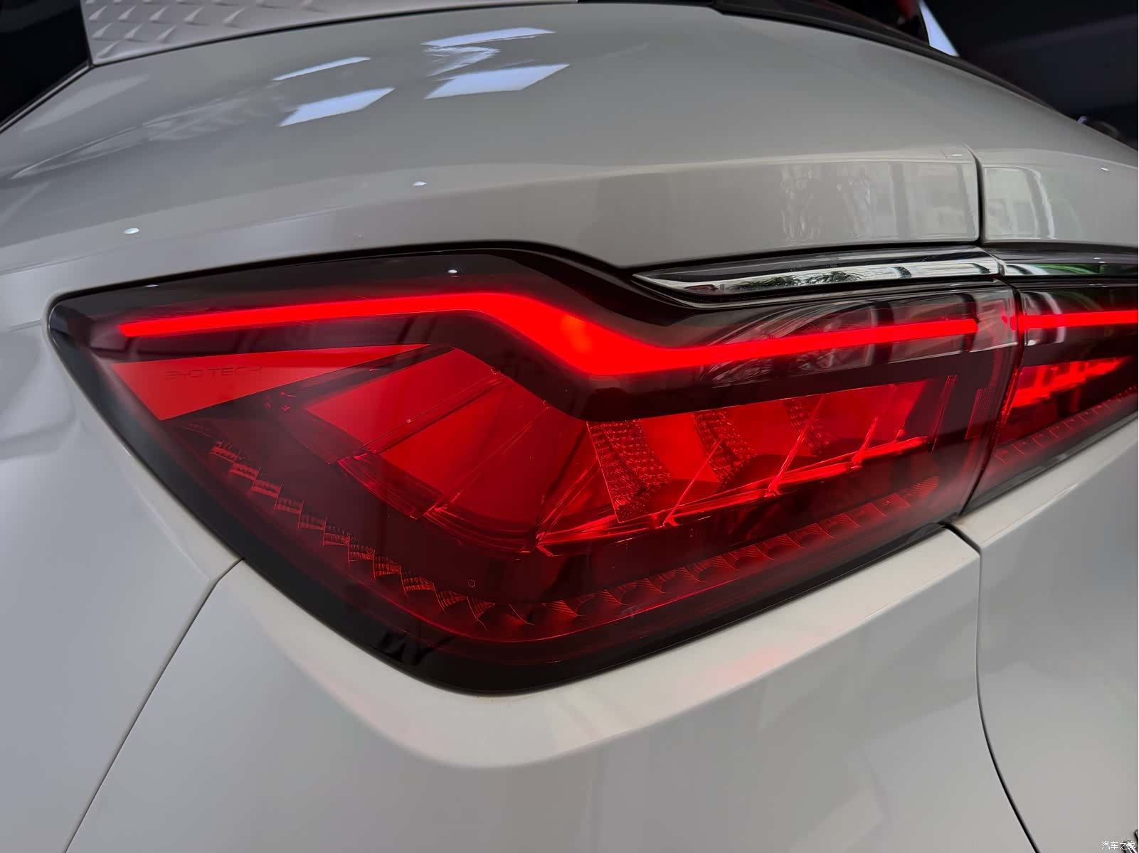 BYD Yuan, 2022 16