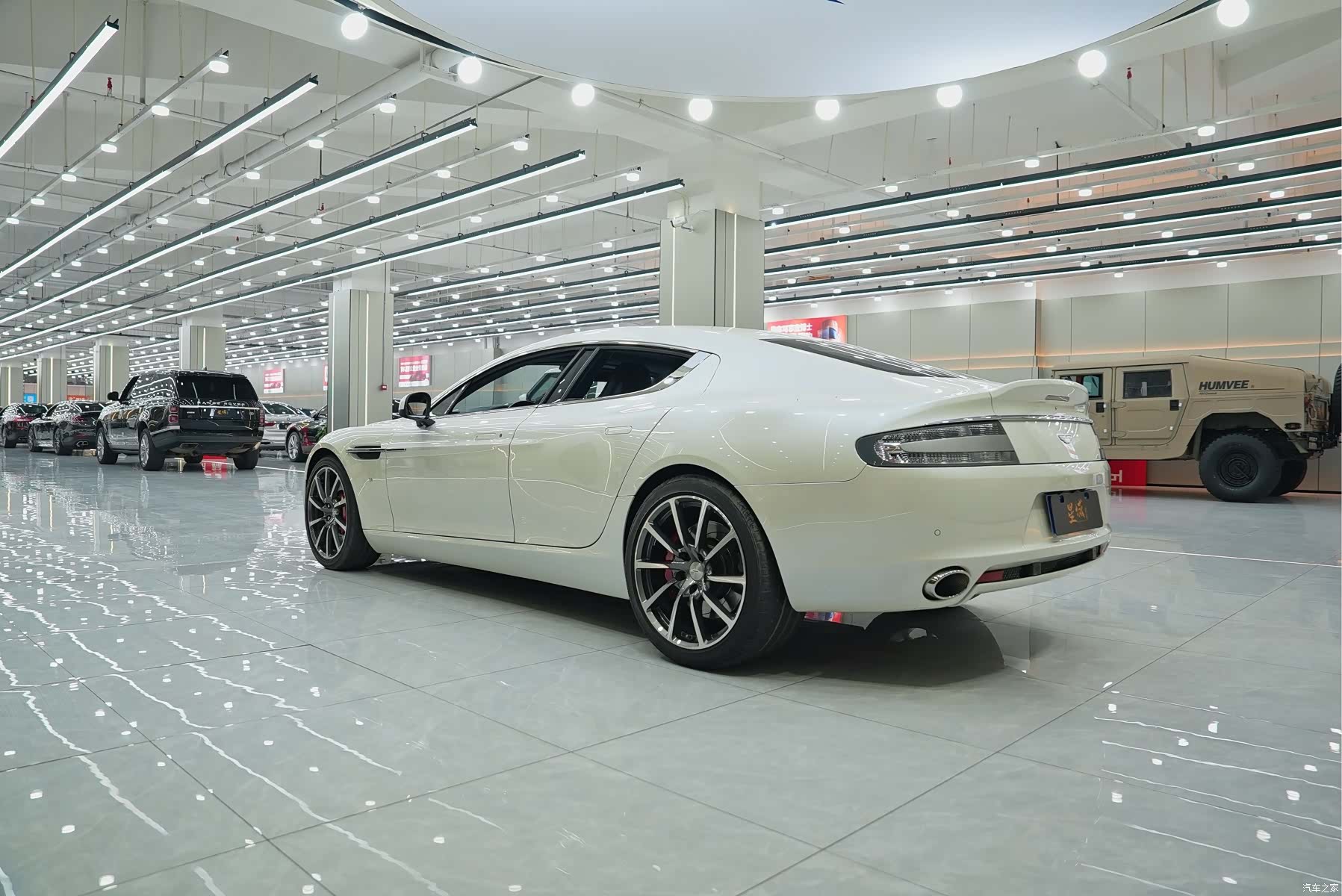 Aston Martin Rapide, 2019 32