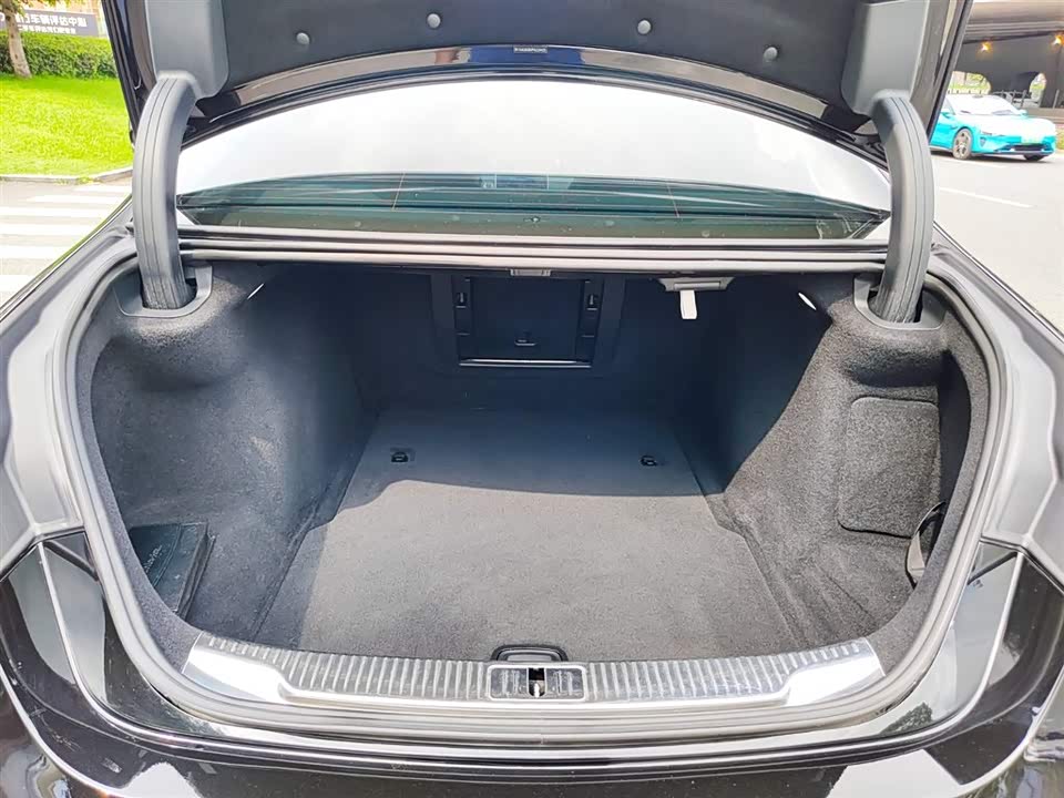 Mercedes-Benz S-class Mercedes-Benz S-class