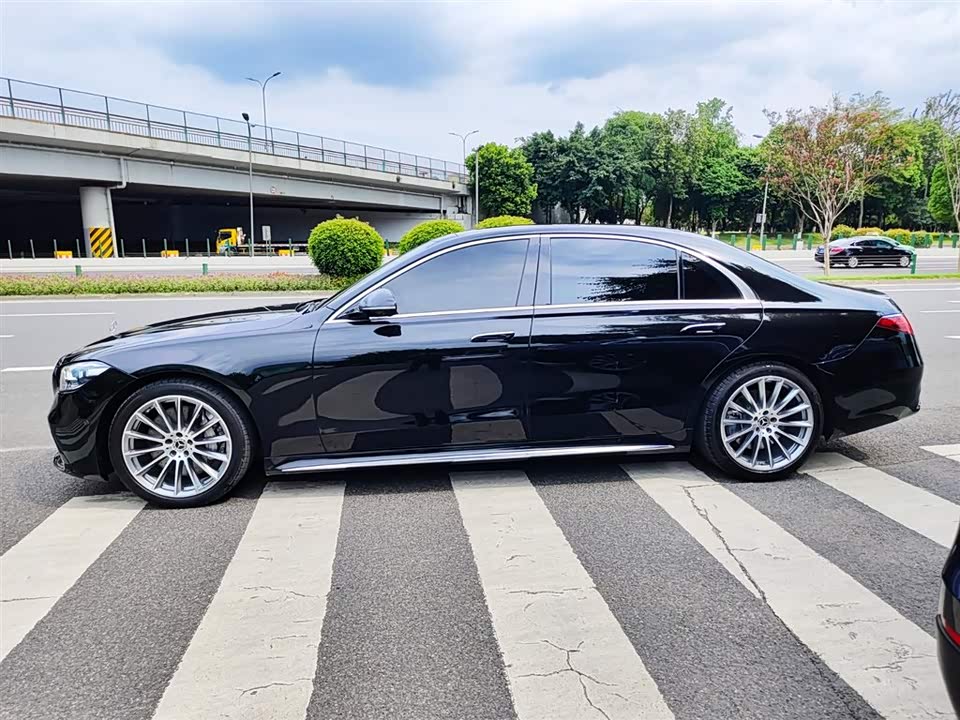 Mercedes-Benz S-class Mercedes-Benz S-class