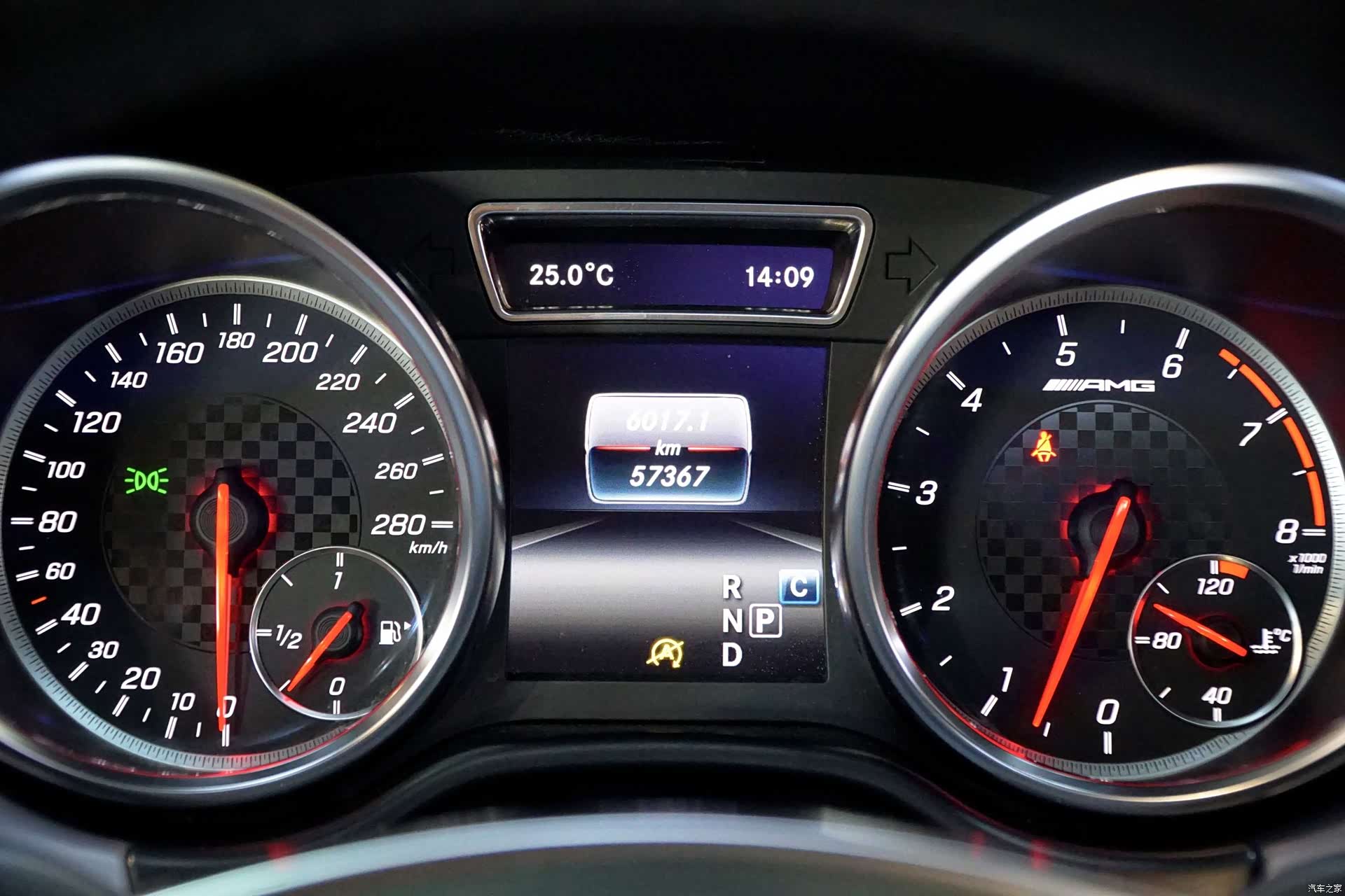 Mercedes-Benz GLE, 2019 6