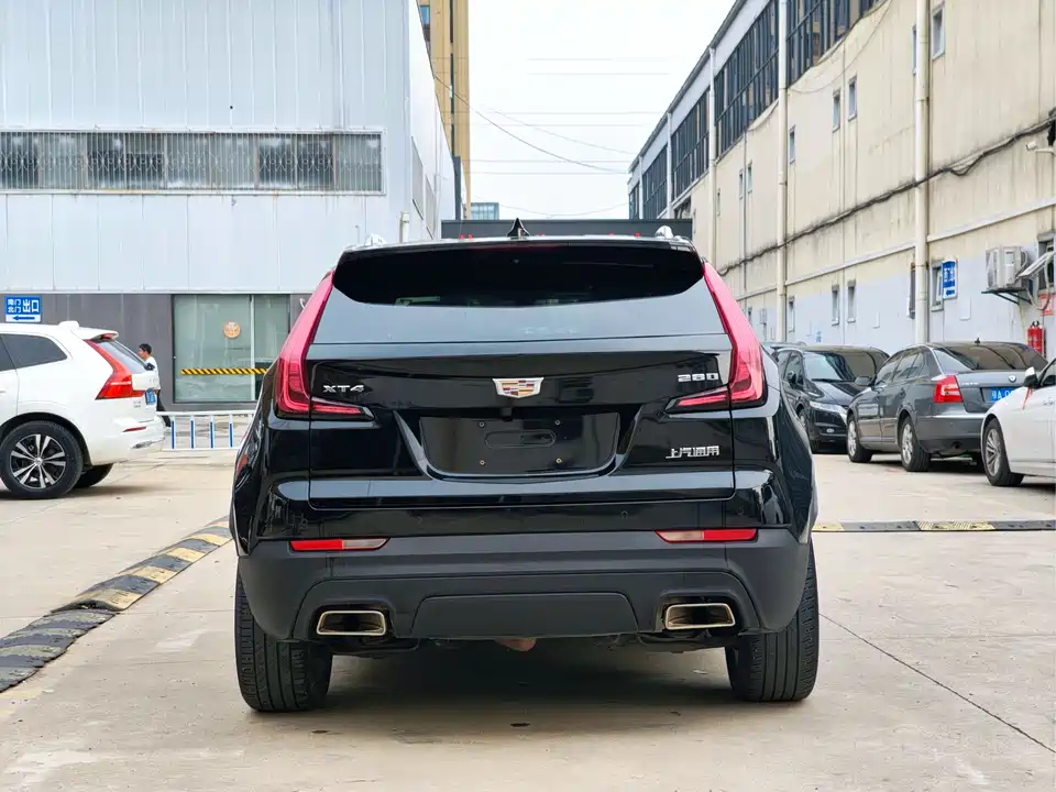 Cadillac XT4