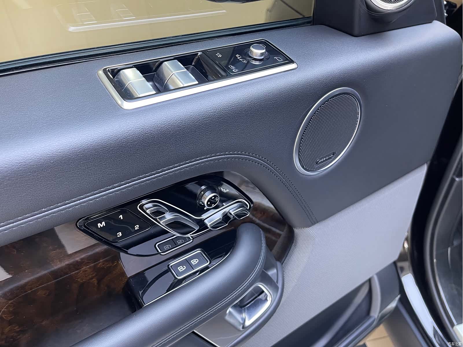 Land Rover Range Rover, 2022 16