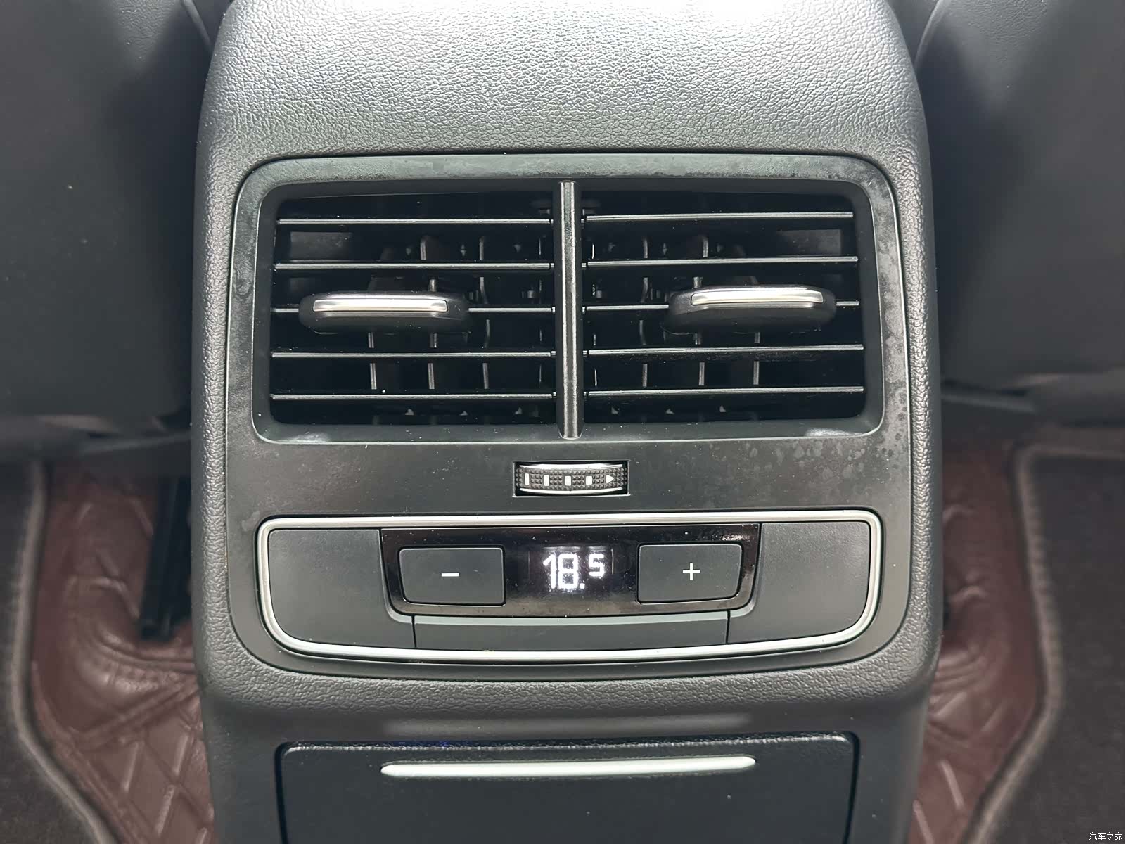 Audi A4L, 2022 22