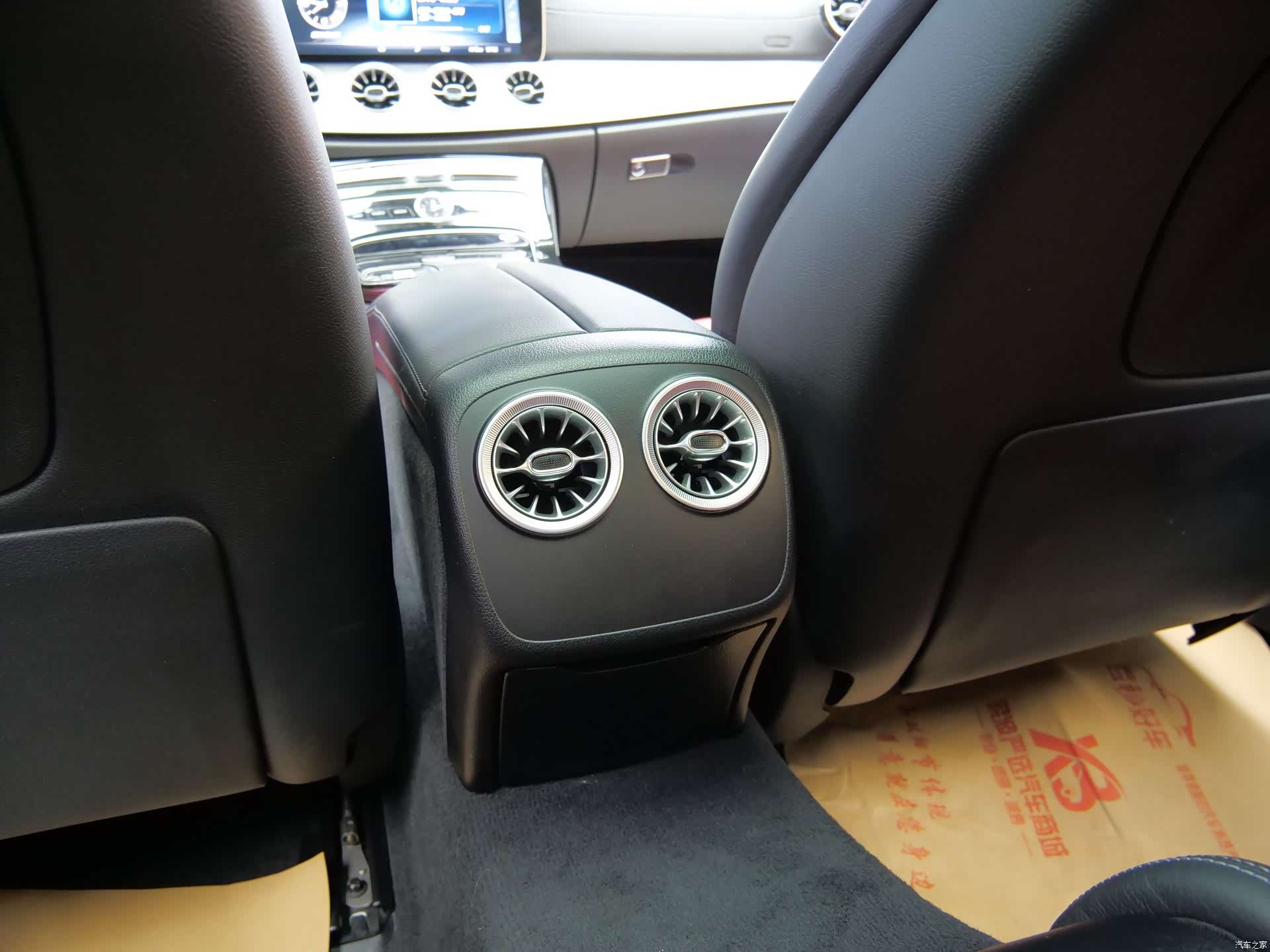 Mercedes-Benz E-Class, 2018 11