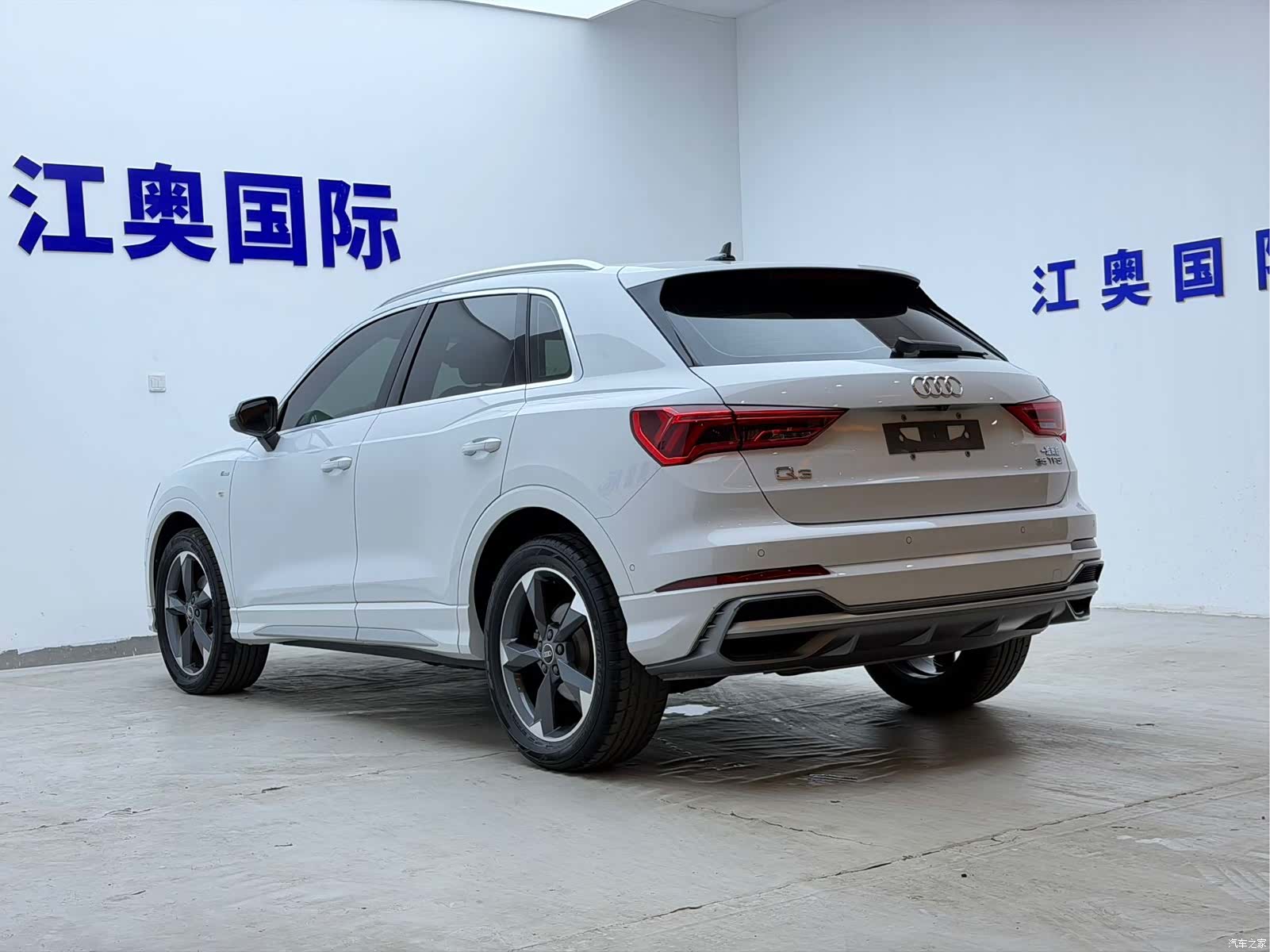 Audi Q3, 2023 22