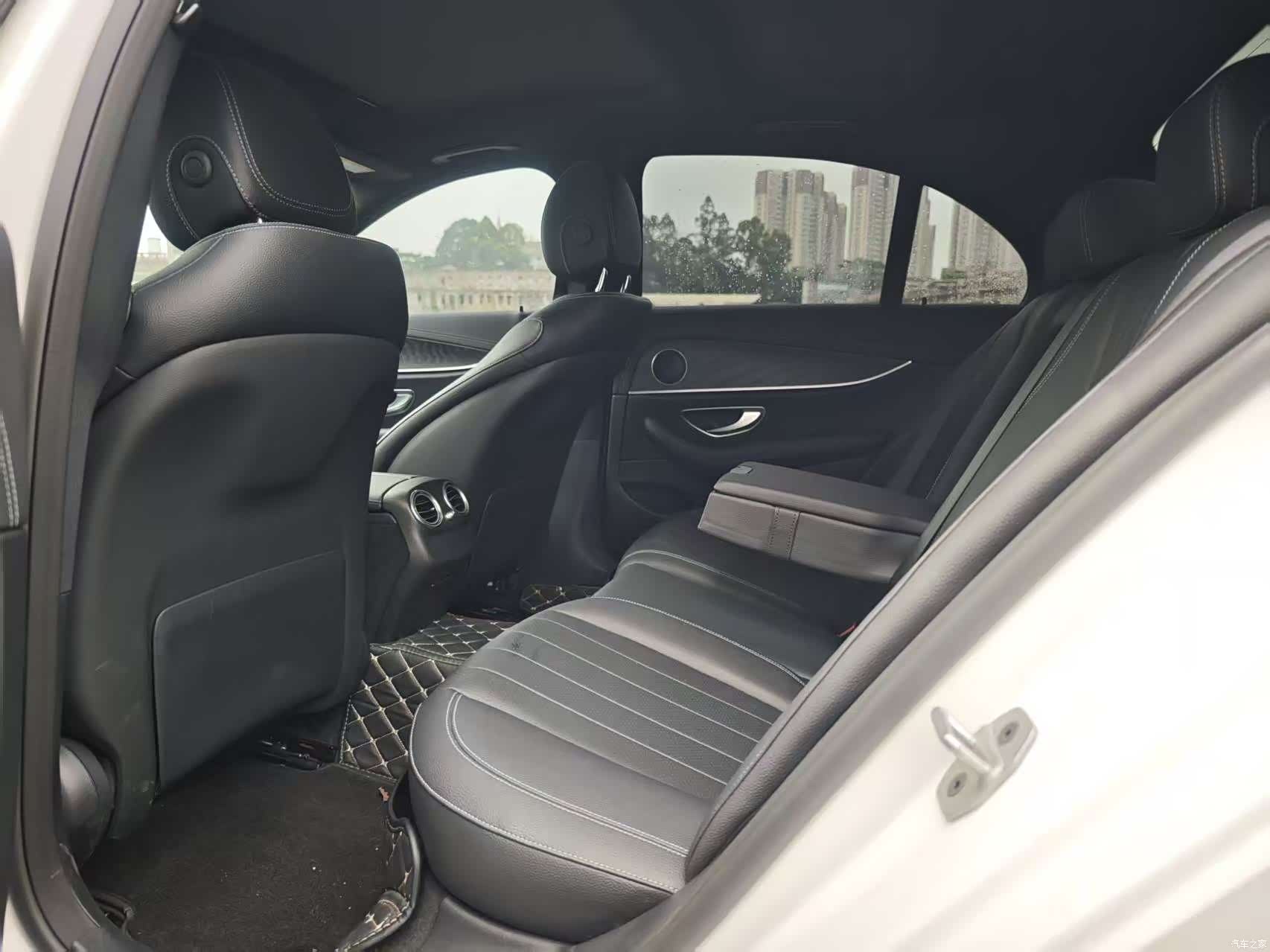 Mercedes-Benz E-Class, 2021 10