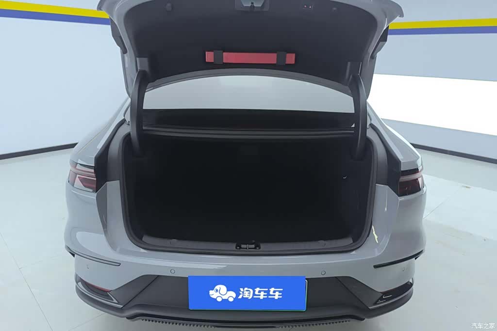 BYD Han, 2025 4