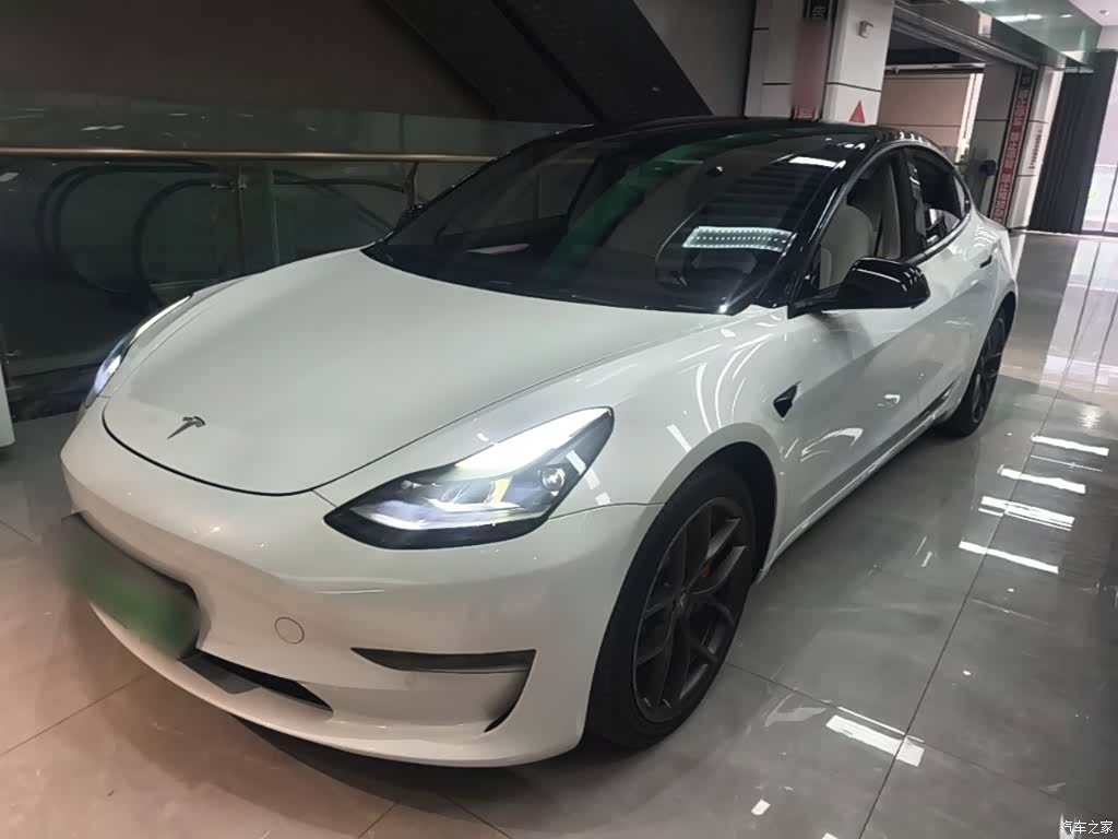 Tesla Model 3, 2022 2