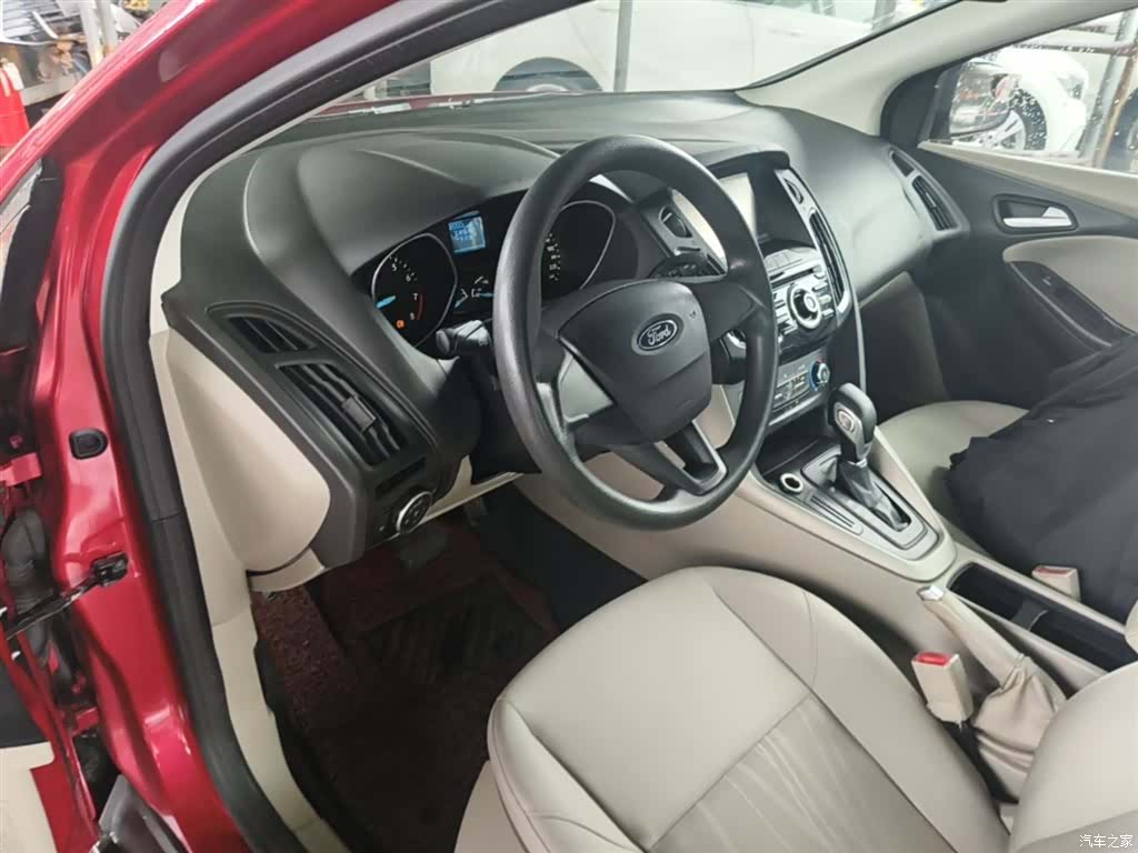 Ford Focus, 2016 16