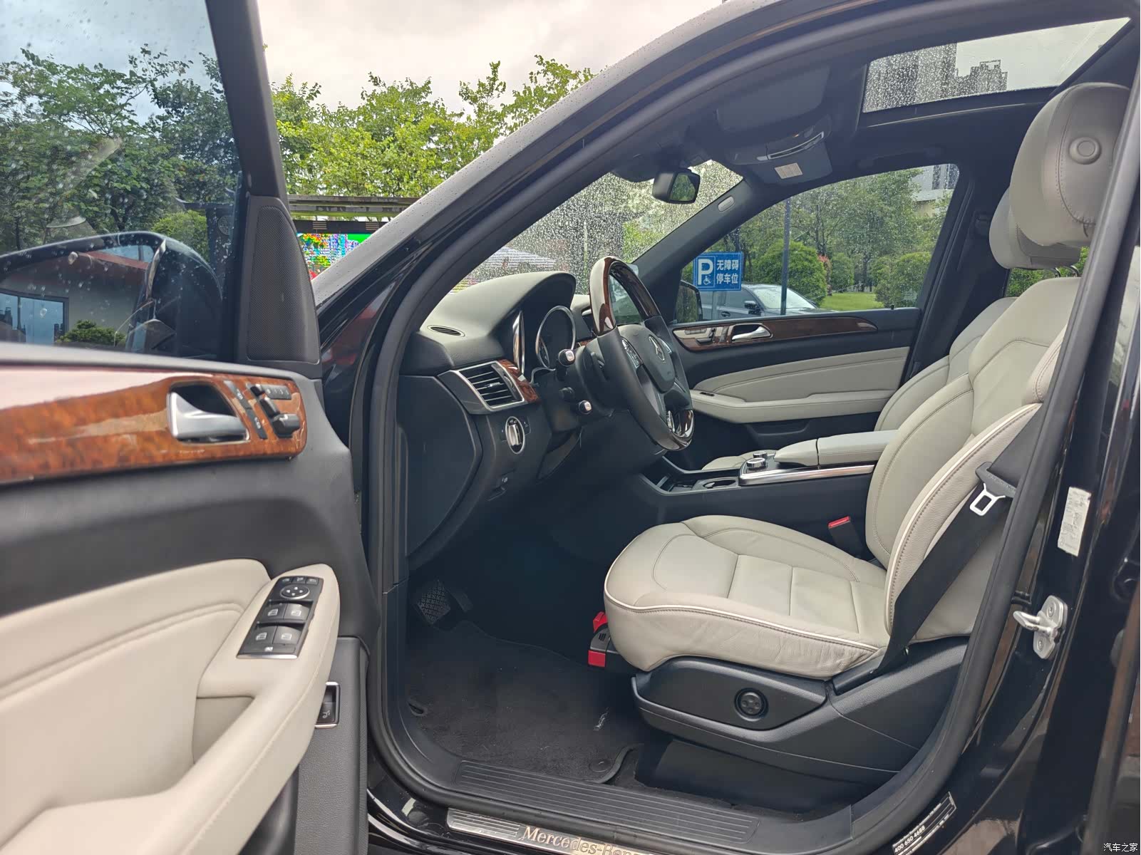 Mercedes-Benz M-Class, 2013 7