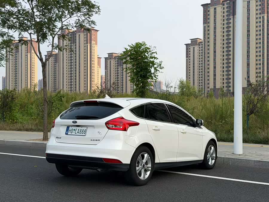 Ford Focus 2016, фото 7