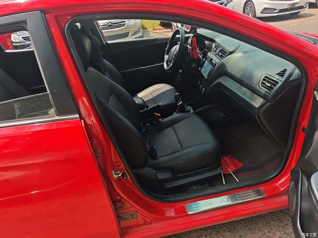 Kia K2, 2015 25