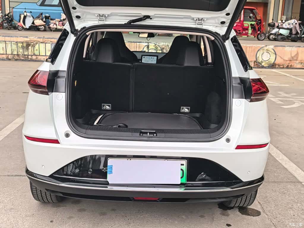 Xpeng G3i, 2023 14