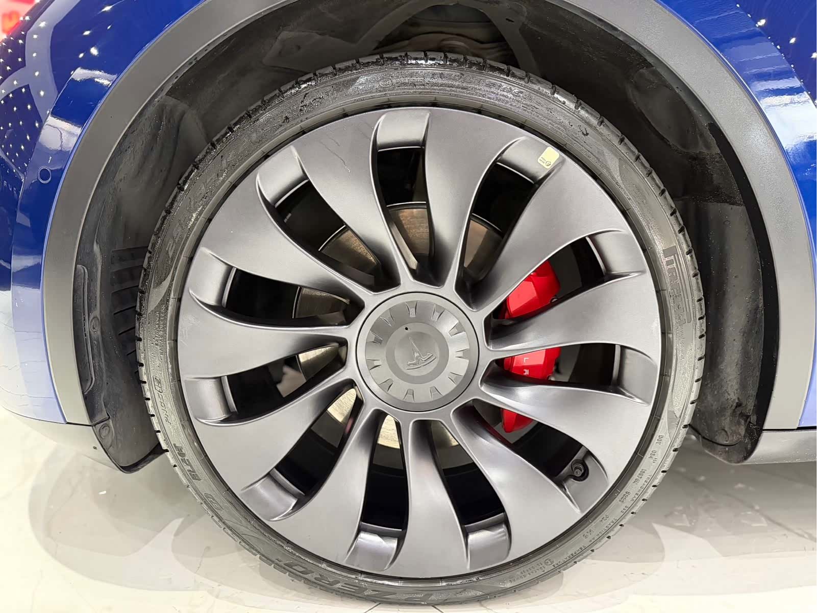 Tesla Model Y, 2024 16