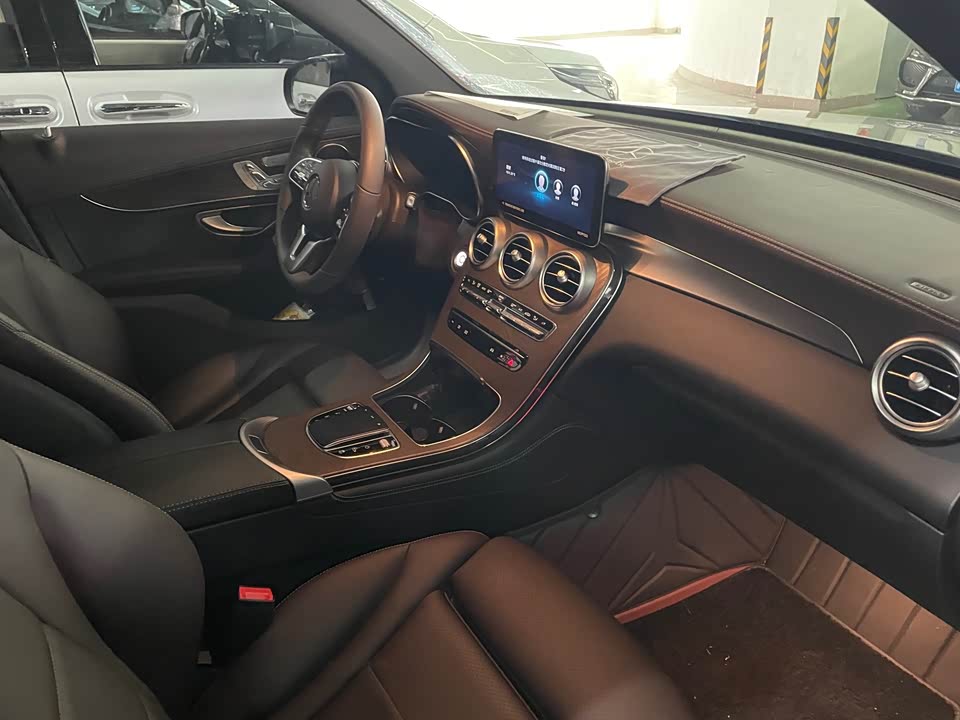 Mercedes-Benz GLC Mercedes-Benz GLC