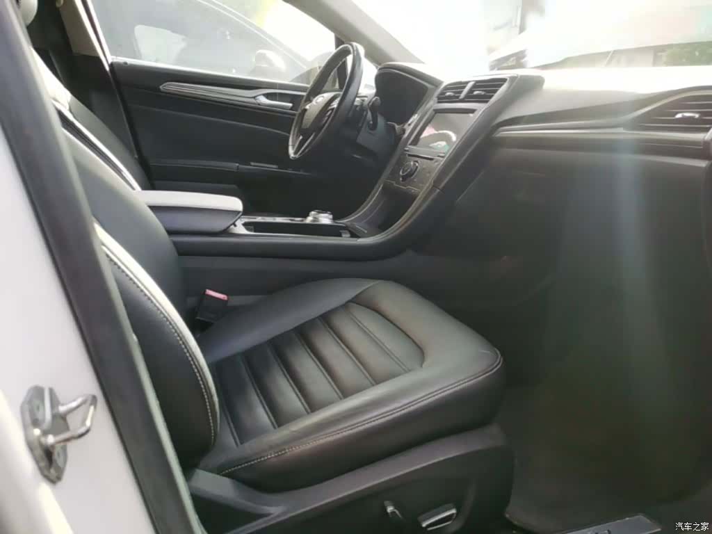 Ford Mondeo, 2017 25
