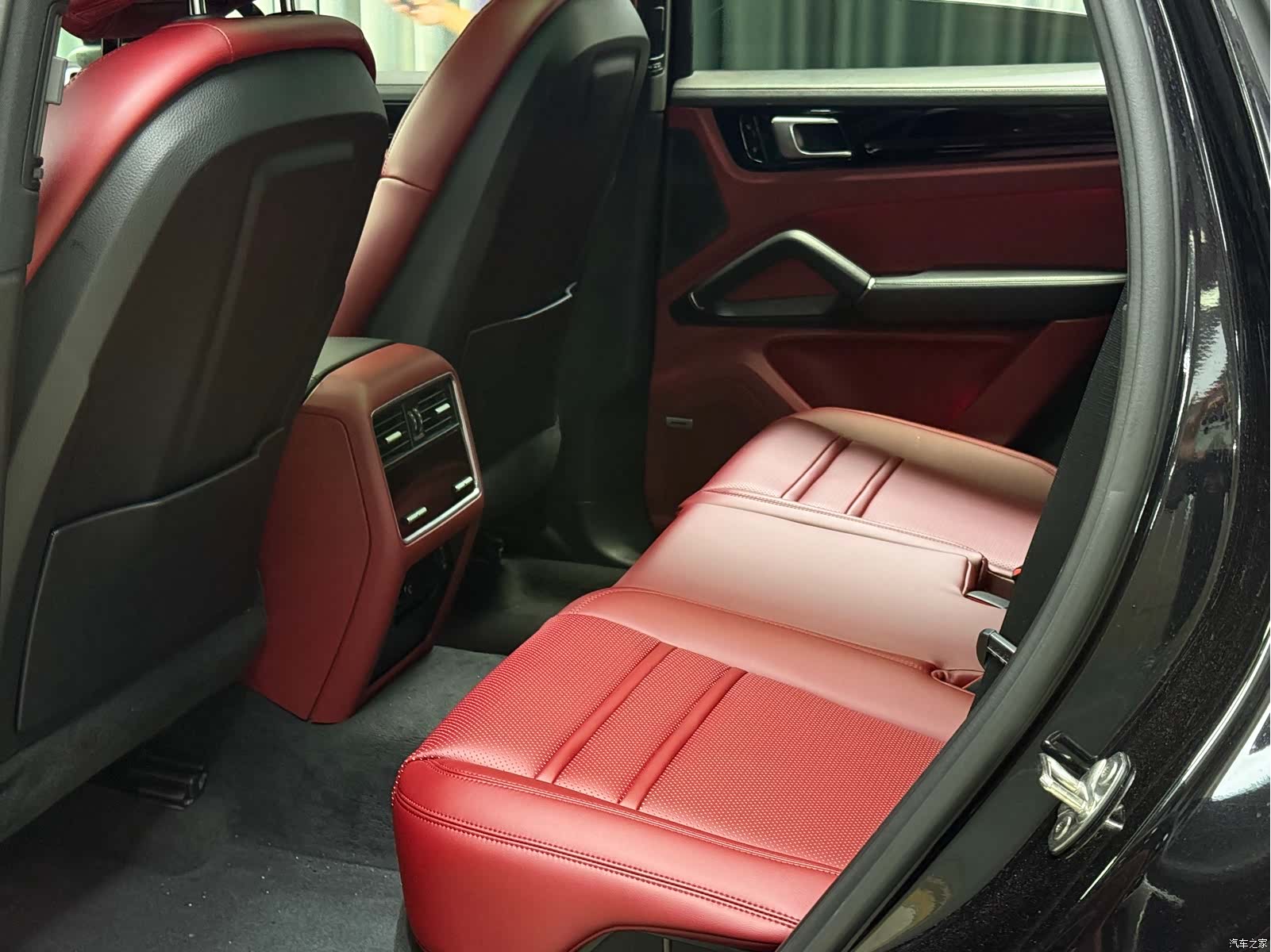 Porsche Cayenne, 2018 6