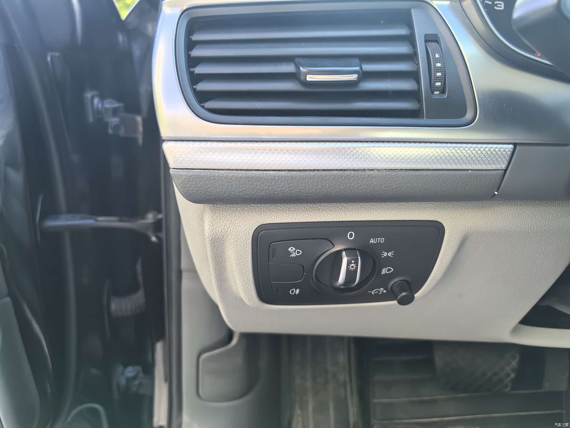Audi A6L, 2015 16