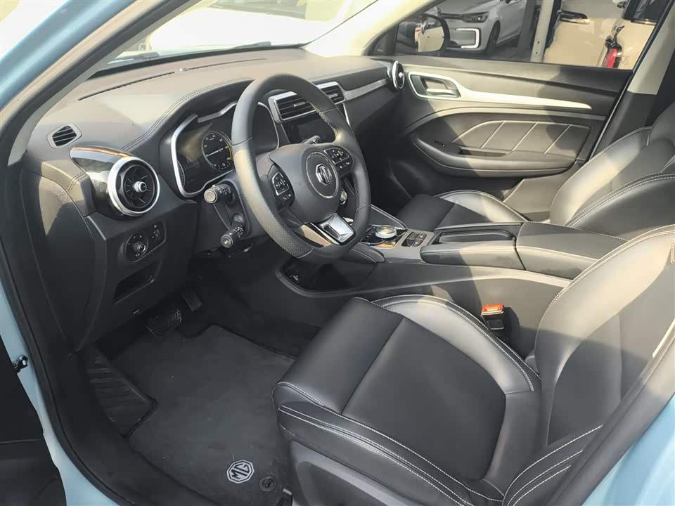 MG EZS pure electric