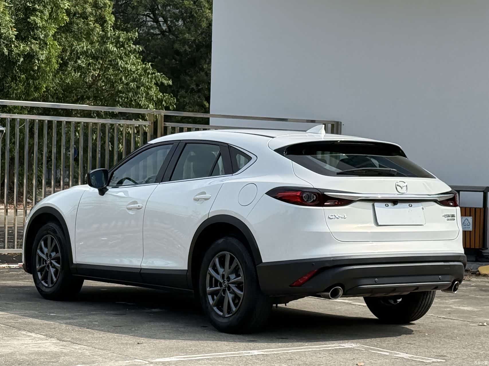 Mazda CX-4, 2022 18