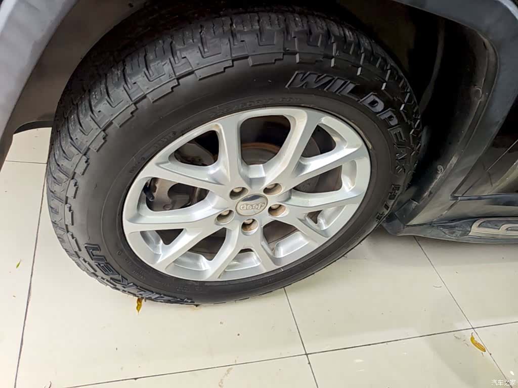 Jeep Cherokee, 2019 23